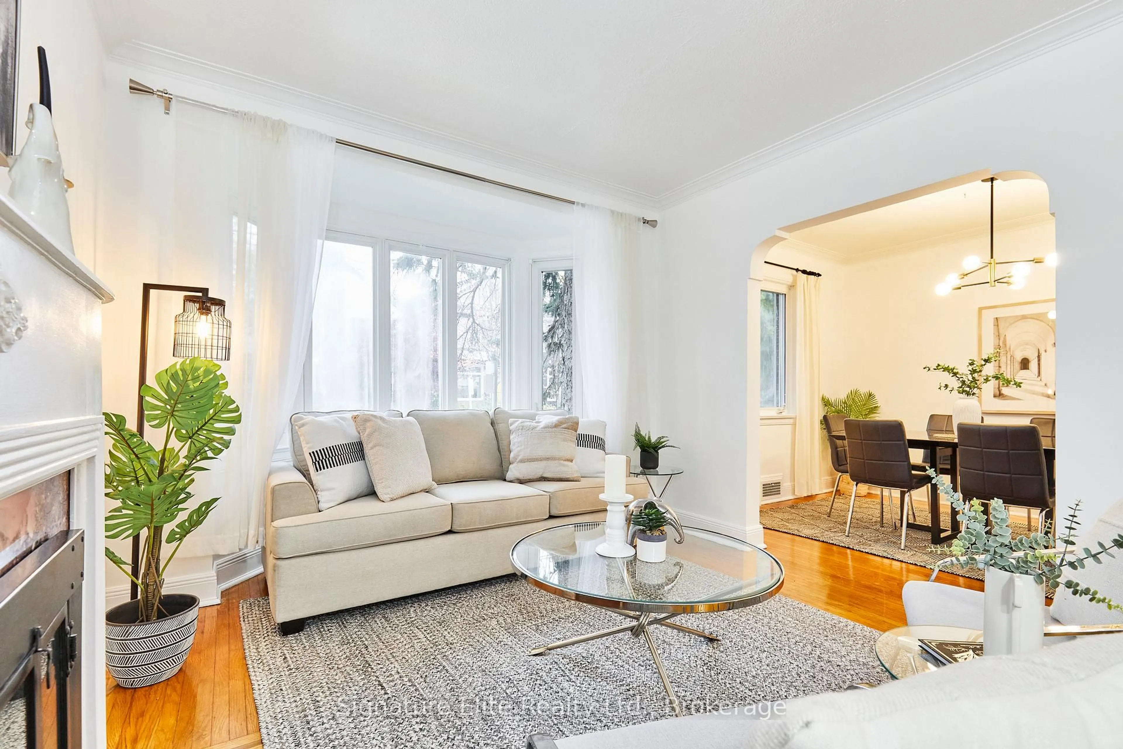 Living room with furniture, unknown for 70 Gloucester Grve, Toronto Ontario M6C 2A5