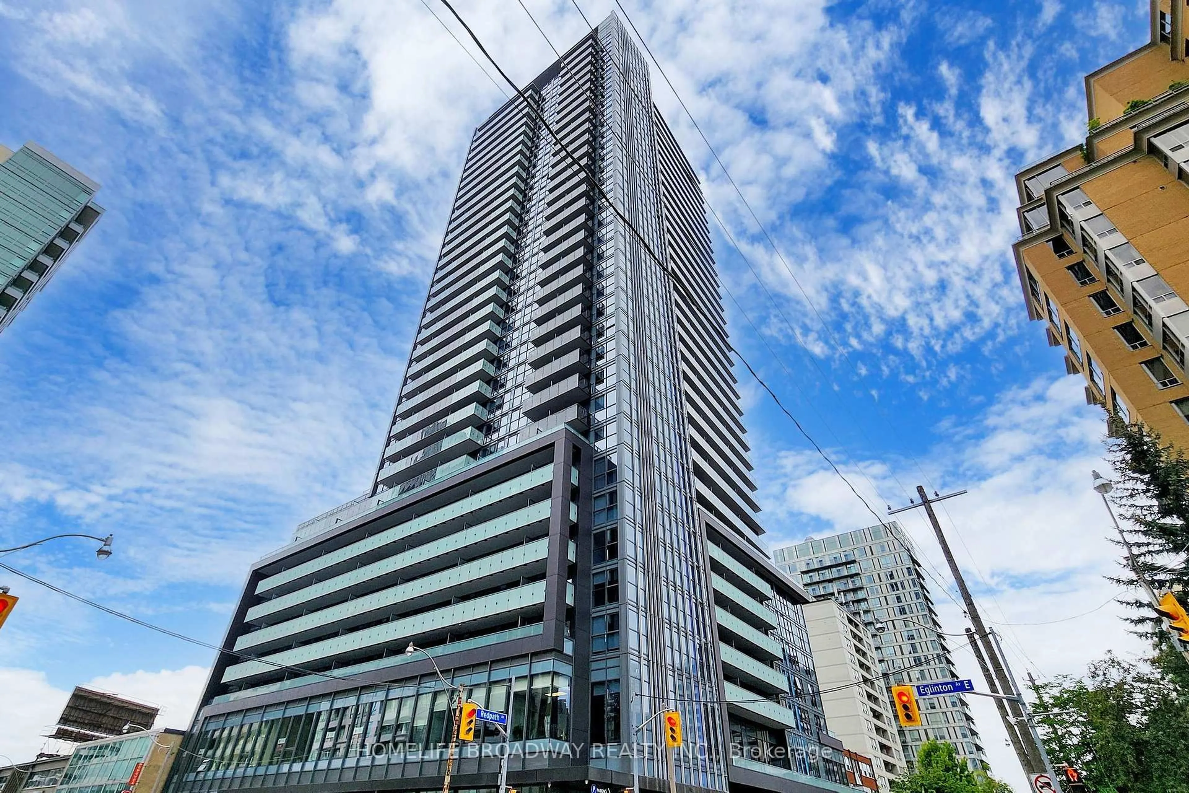 Indoor foyer for 125 Redpath Ave #1501, Toronto Ontario M4S 0B5