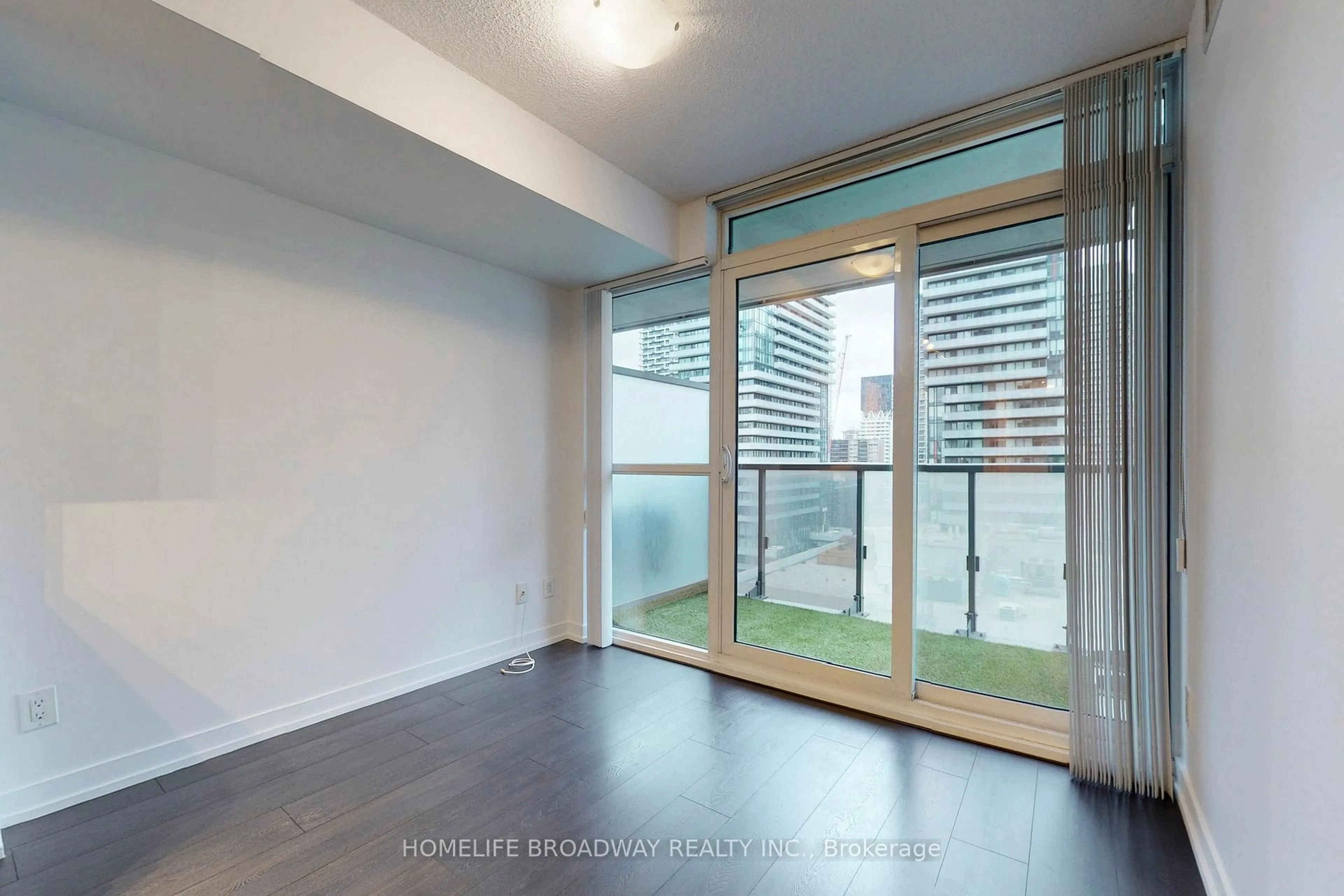 A pic of a room for 125 Redpath Ave #1501, Toronto Ontario M4S 0B5