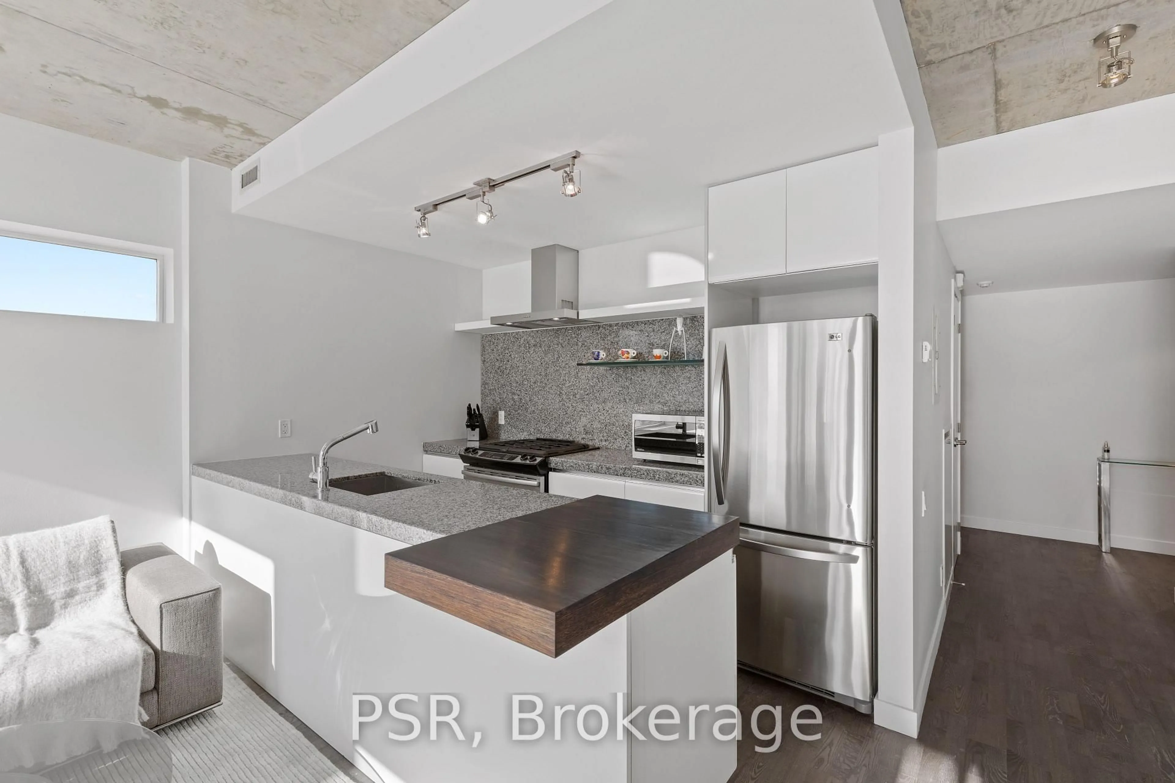Open concept kitchen, unknown for 75 Portland St #LPH909, Toronto Ontario M5V 2M9