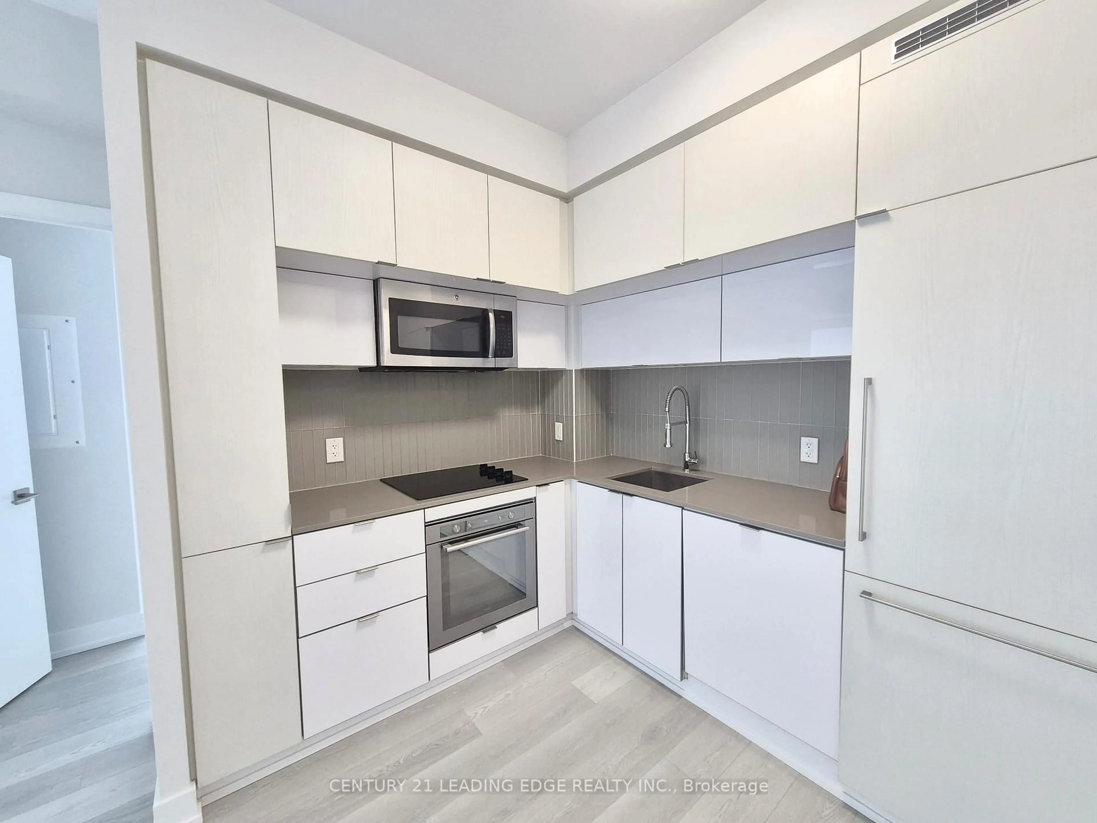 Standard kitchen, unknown for 28 AVONDALE Ave #209, Toronto Ontario M2N 0K2