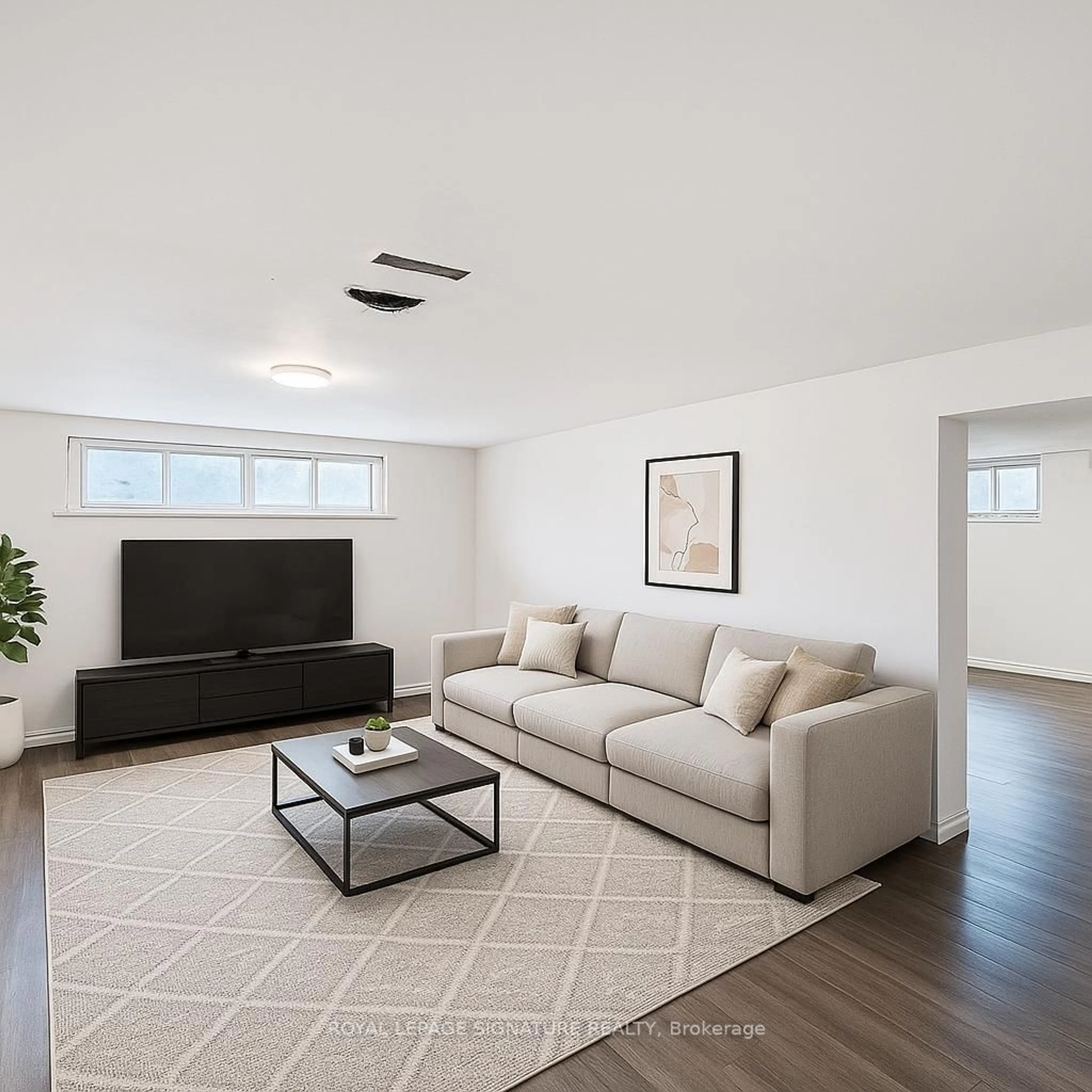 Living room with furniture, unknown for 194 Pleasant Ave, Toronto Ontario M2M 1M3