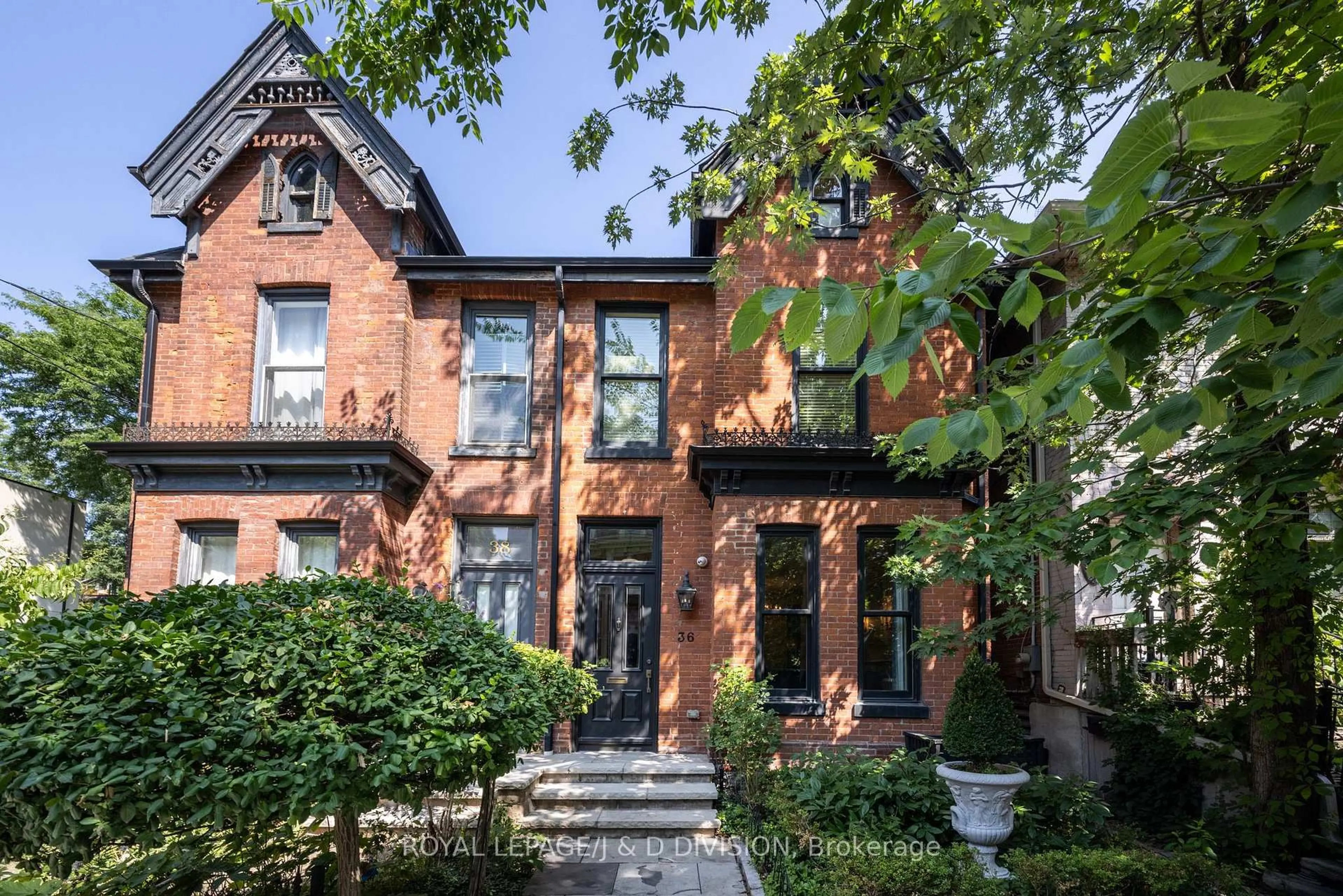 Home with brick exterior material, street for 36 Boswell Ave, Toronto Ontario M5R 1M4