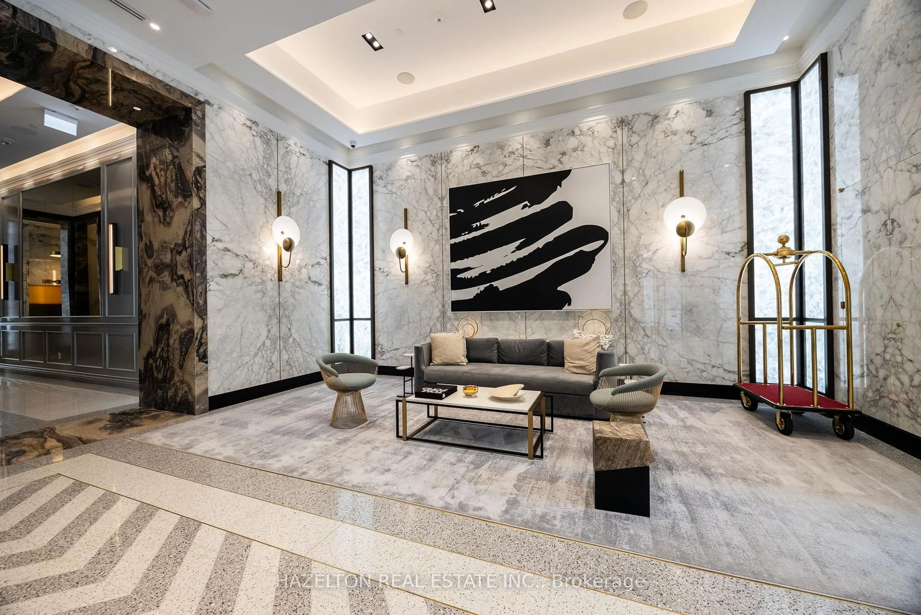Lobby for 455 Wellington St #301, Toronto Ontario M5V 0V8