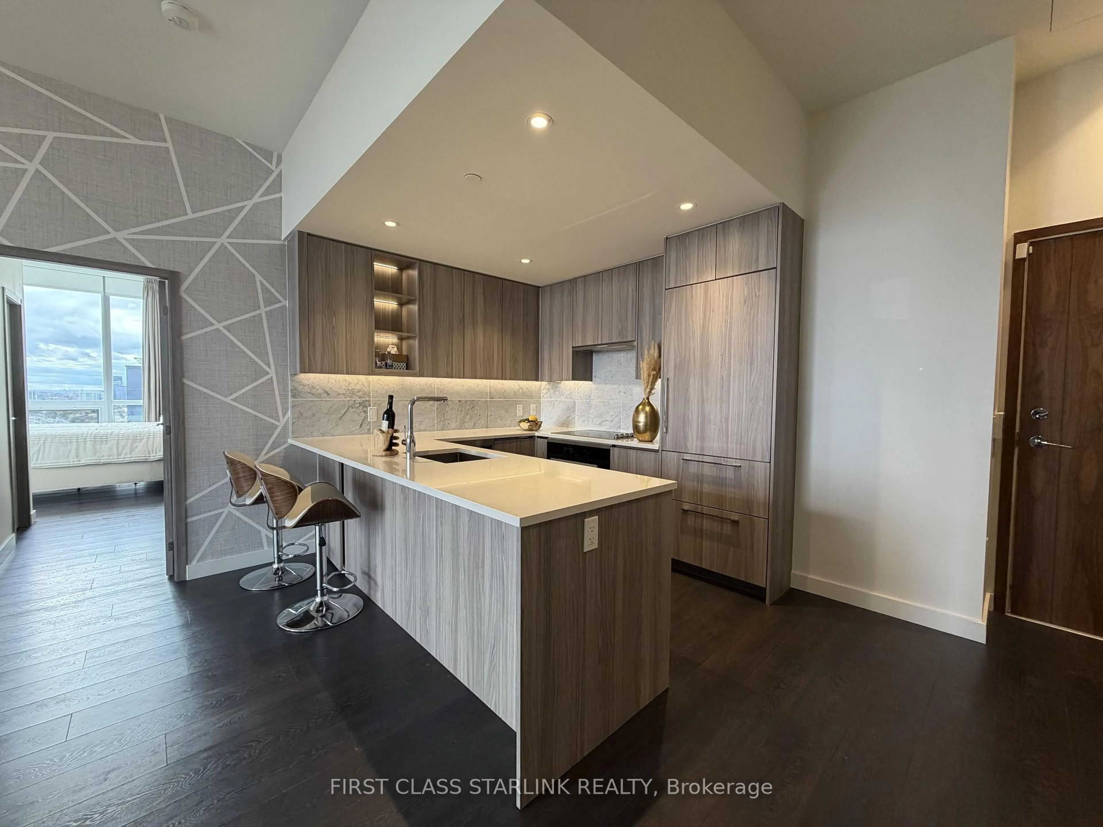 Open concept kitchen, unknown for 85 Mcmahon Dr #3803, Toronto Ontario M2K 0H1