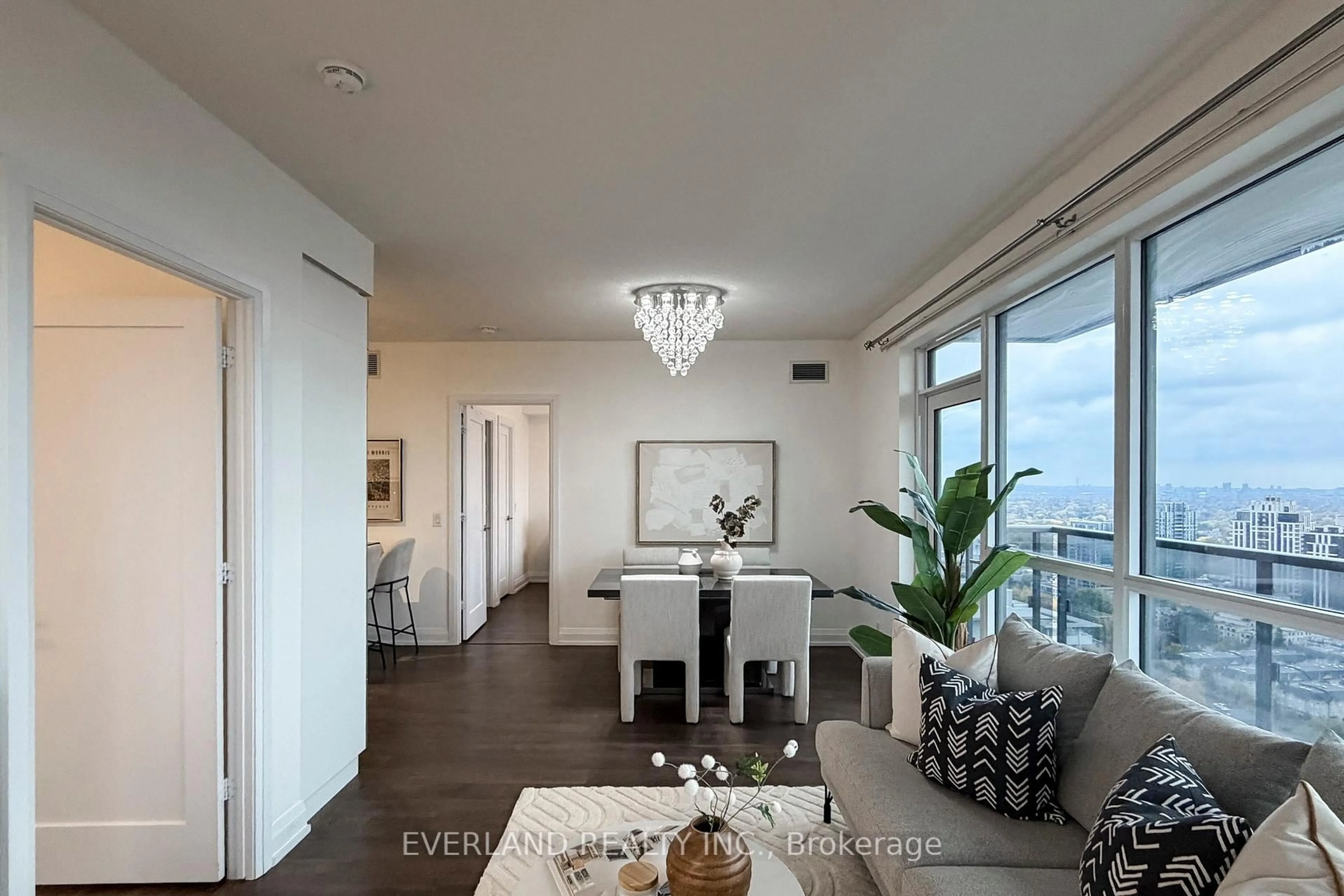 Indoor entryway for 2 Anndale Dr #2710, Toronto Ontario M2N 0G5