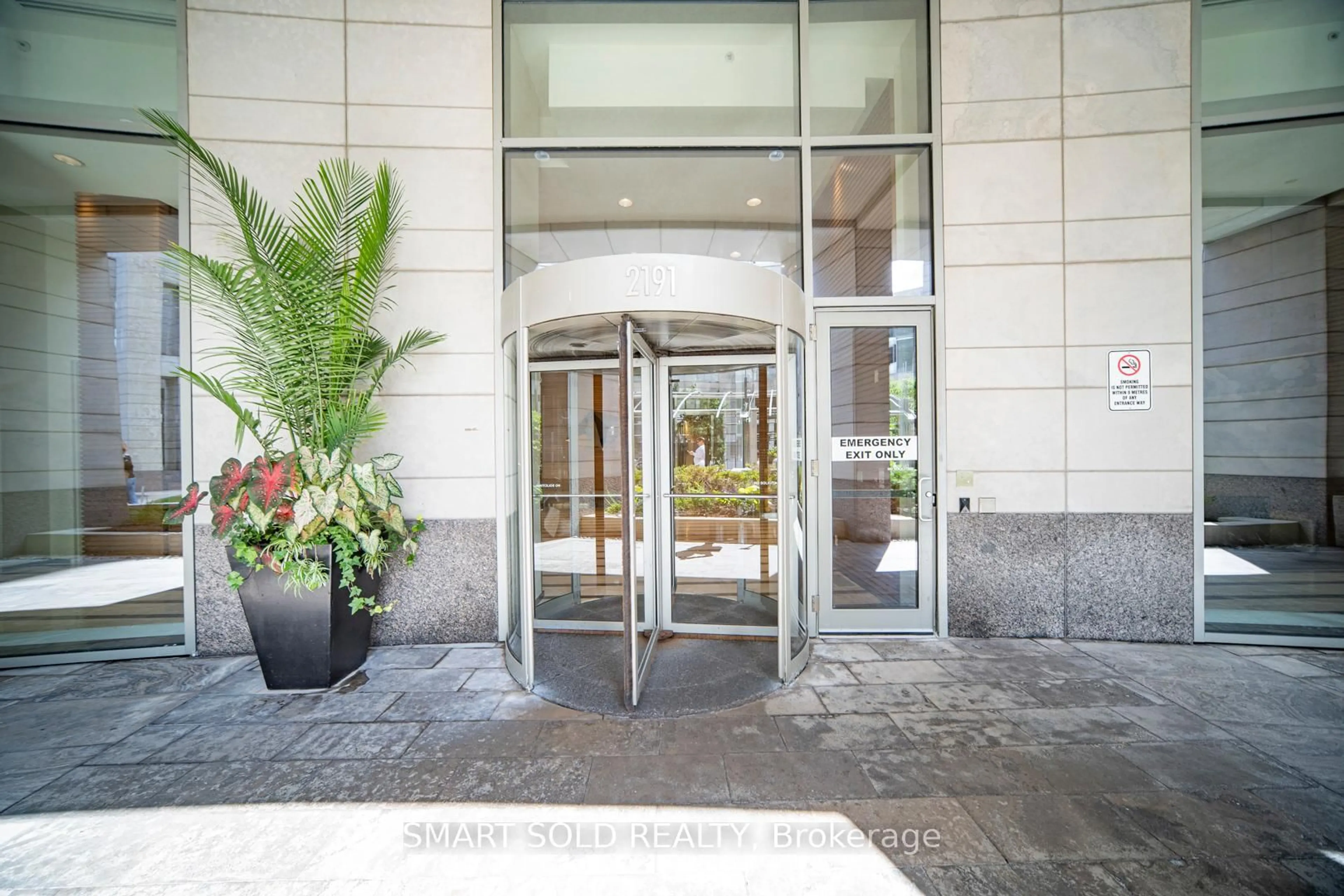 Unknown for 2191 Yonge St #901, Toronto Ontario M4S 3H8