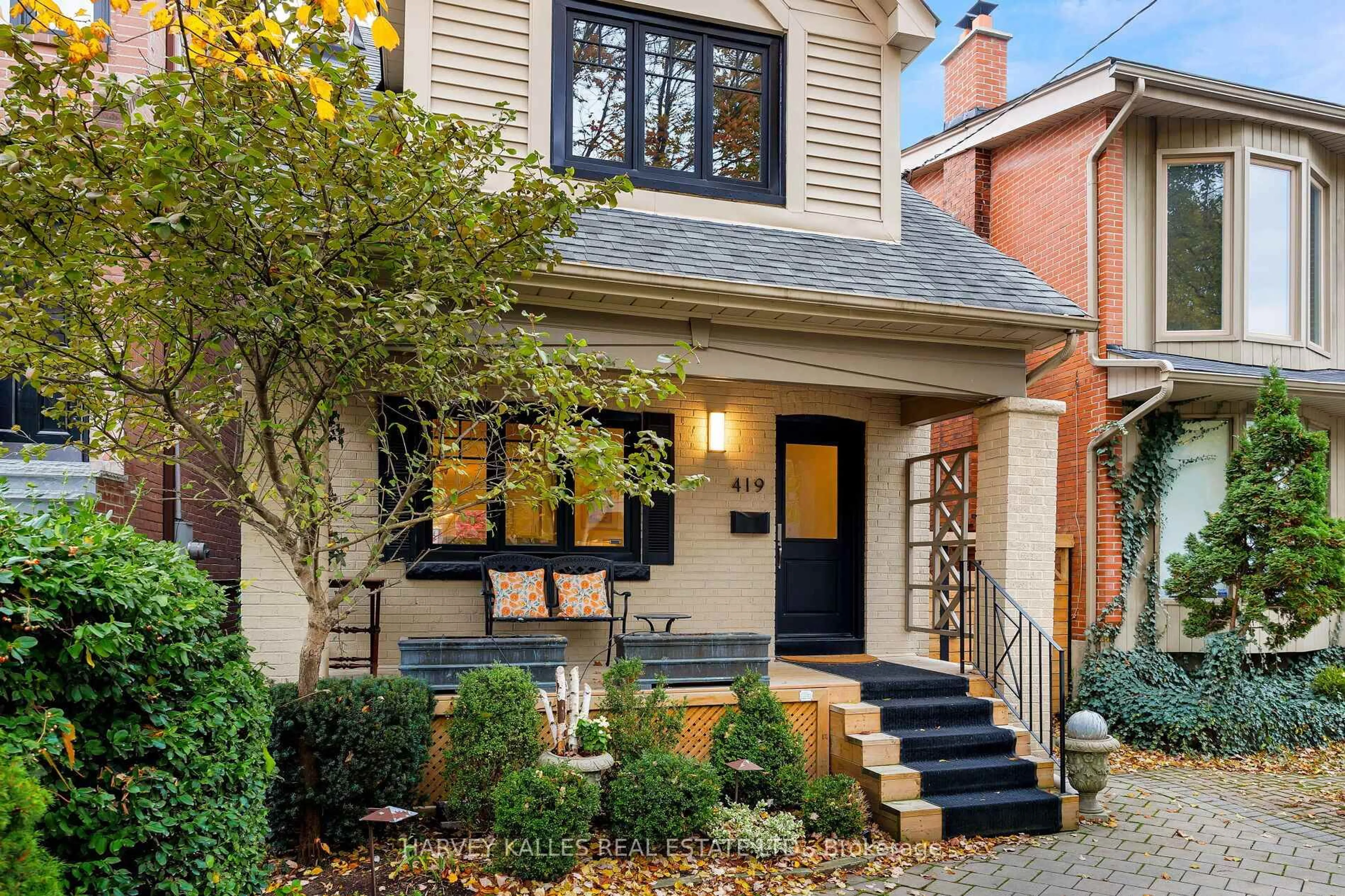 Home with brick exterior material, street for 419 Hillsdale Ave, Toronto Ontario M4S 1T9