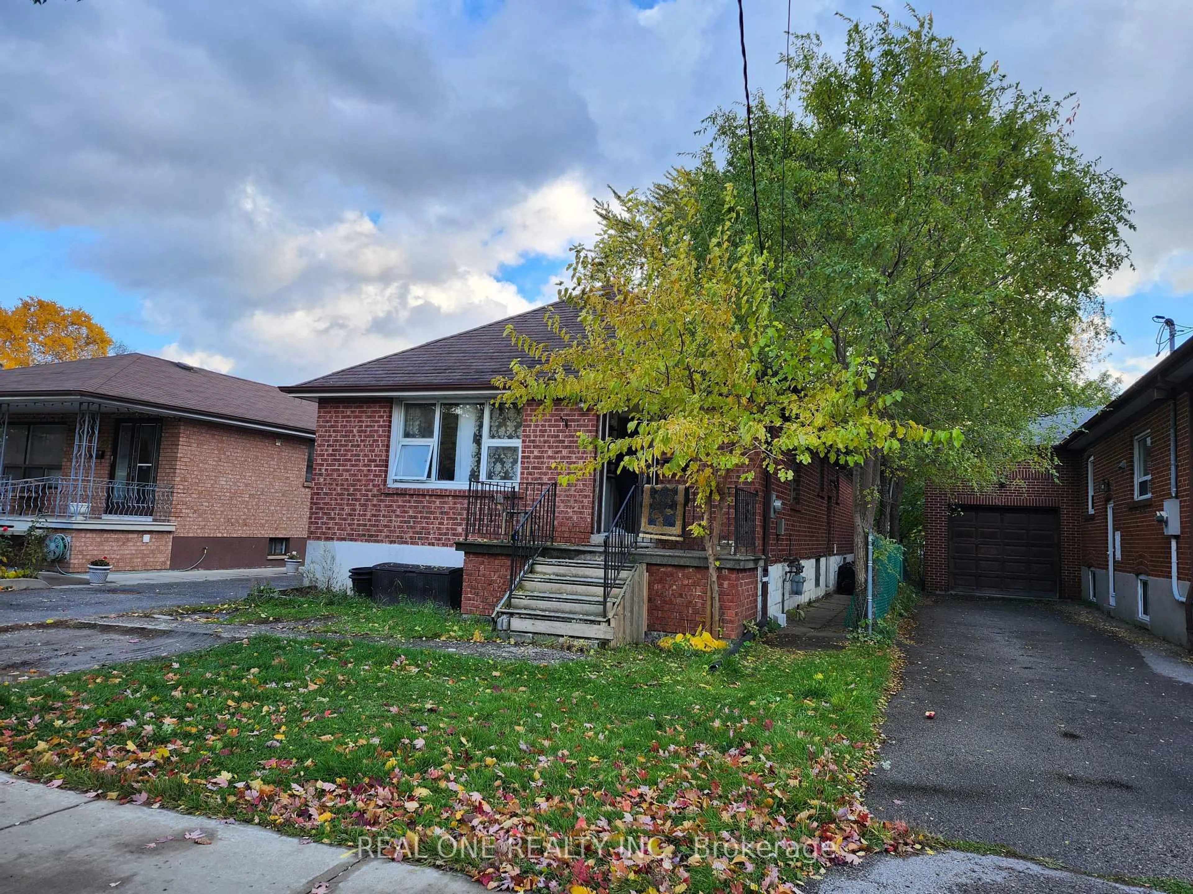 Home with brick exterior material, street for 255 Codsell Ave, Toronto Ontario M3H 3W8