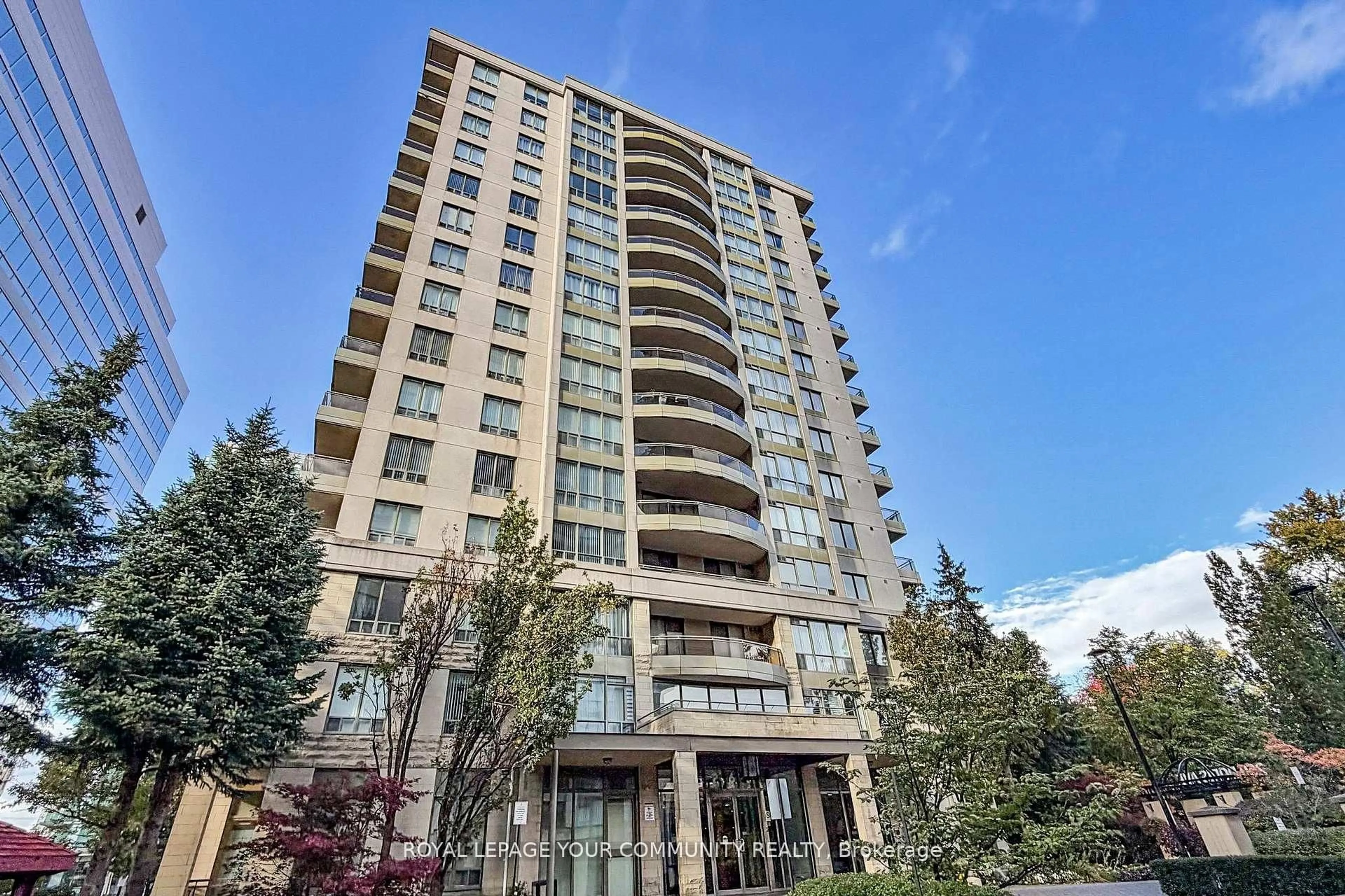 Indoor foyer for 260 Doris Ave #1201, Toronto Ontario M2N 6X9