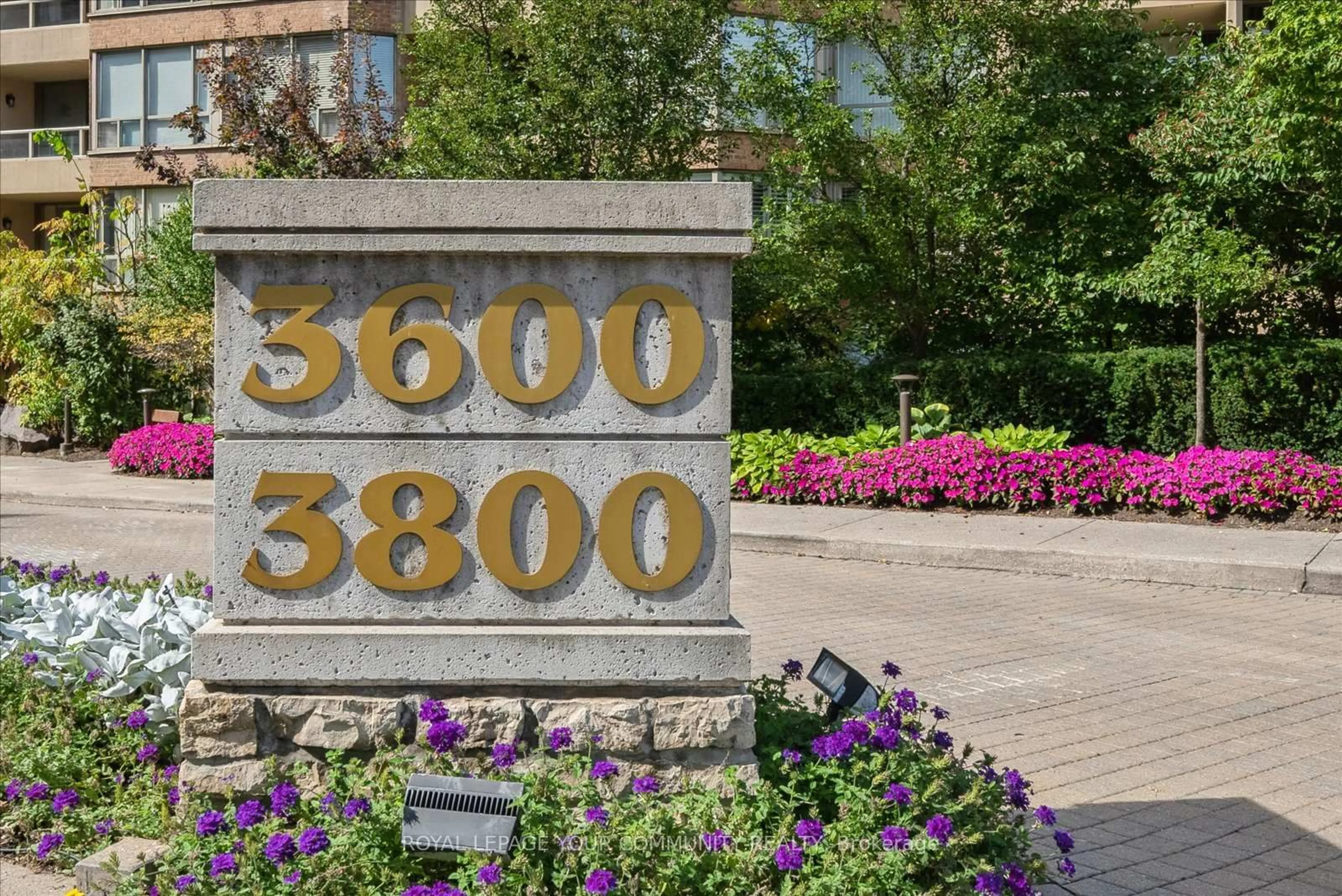 Unknown for 3800 Yonge St #PH15, Toronto Ontario M4N 3P7