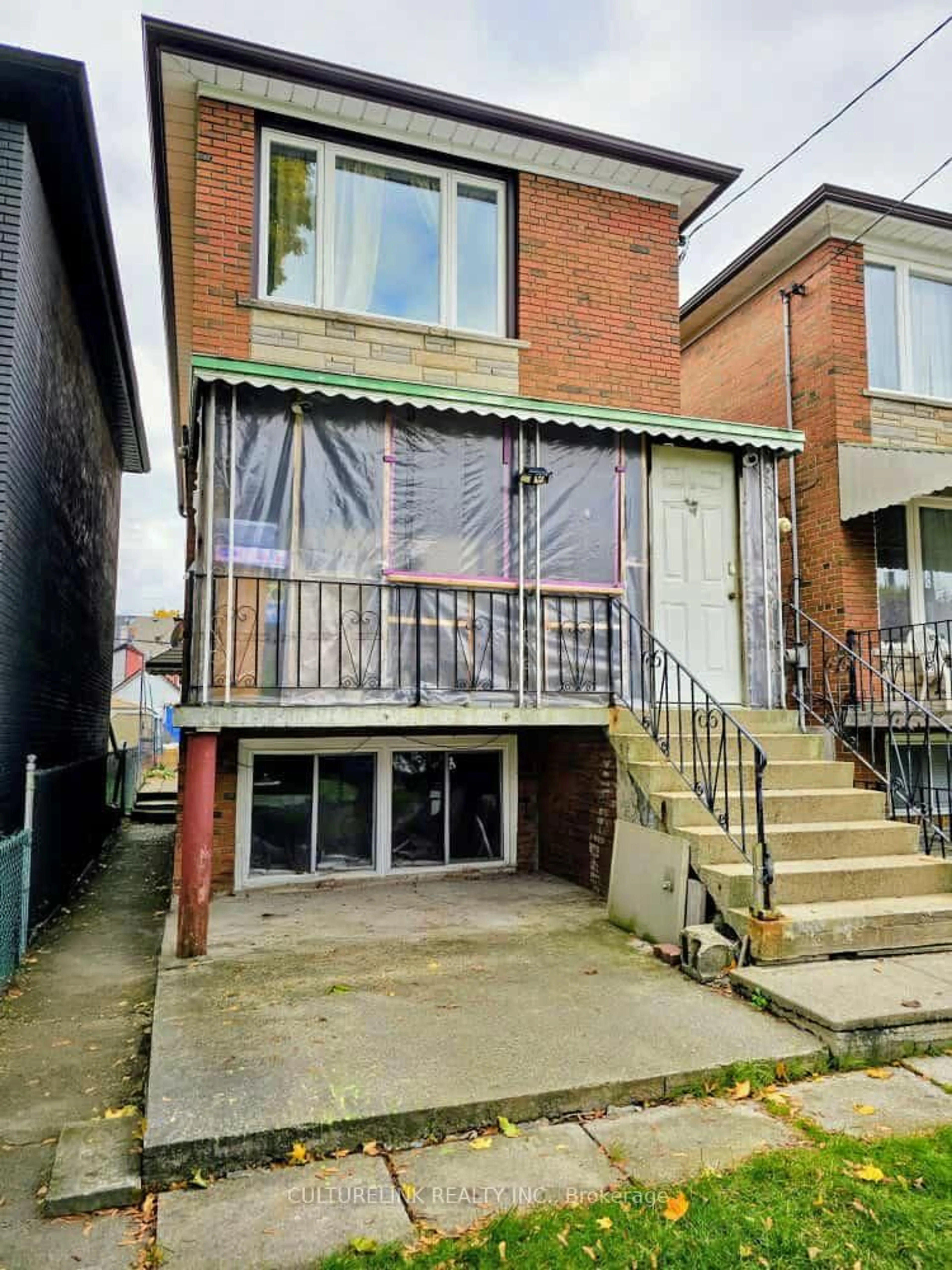 Unknown for 52 Palmerston Ave, Toronto Ontario M6J 2J1