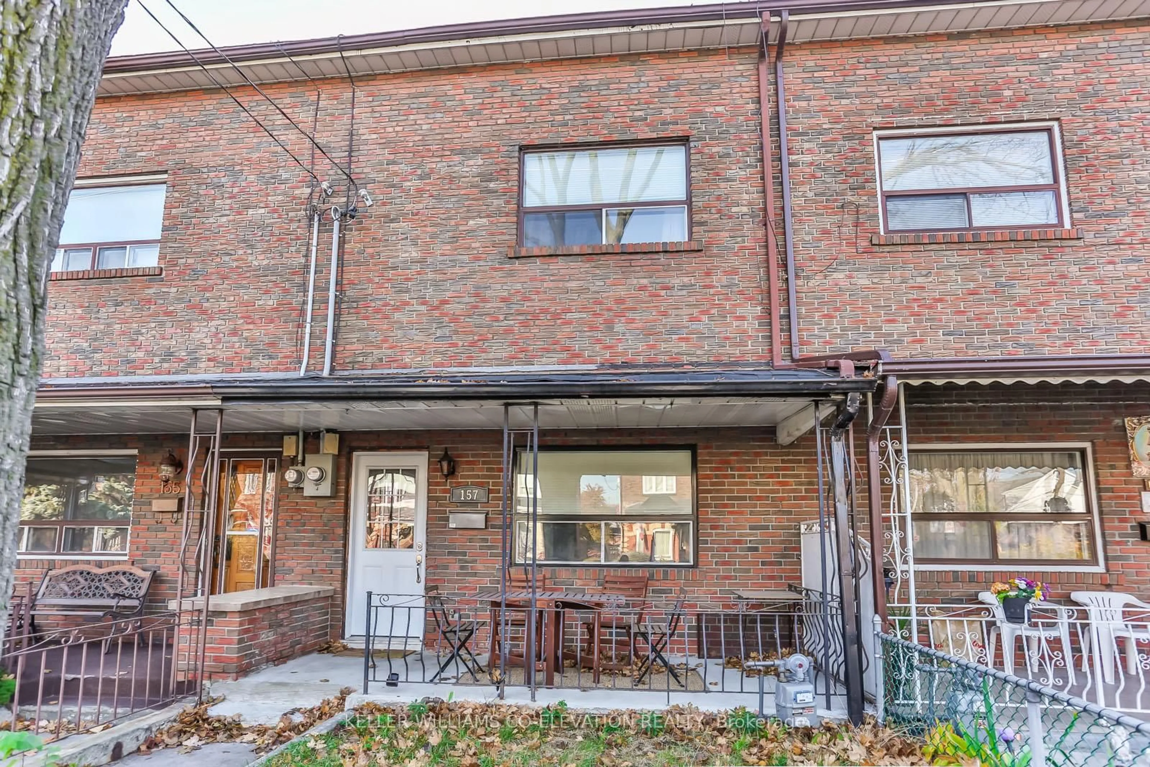 Home with brick exterior material, street for 157 Argyle St, Toronto Ontario M6J 1P2