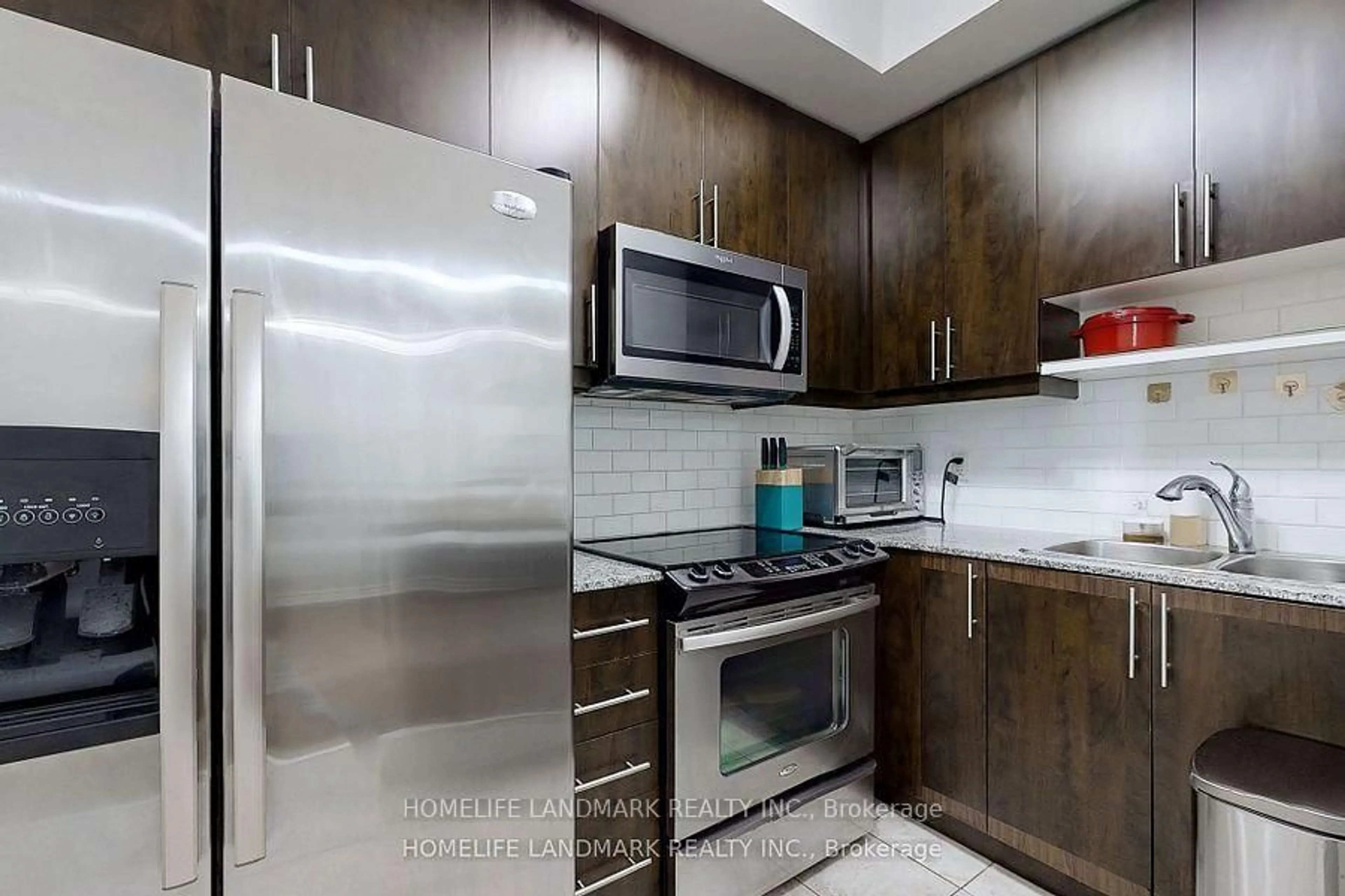 Standard kitchen, unknown for 18 Holmes Ave #315, Toronto Ontario M2N 4L9