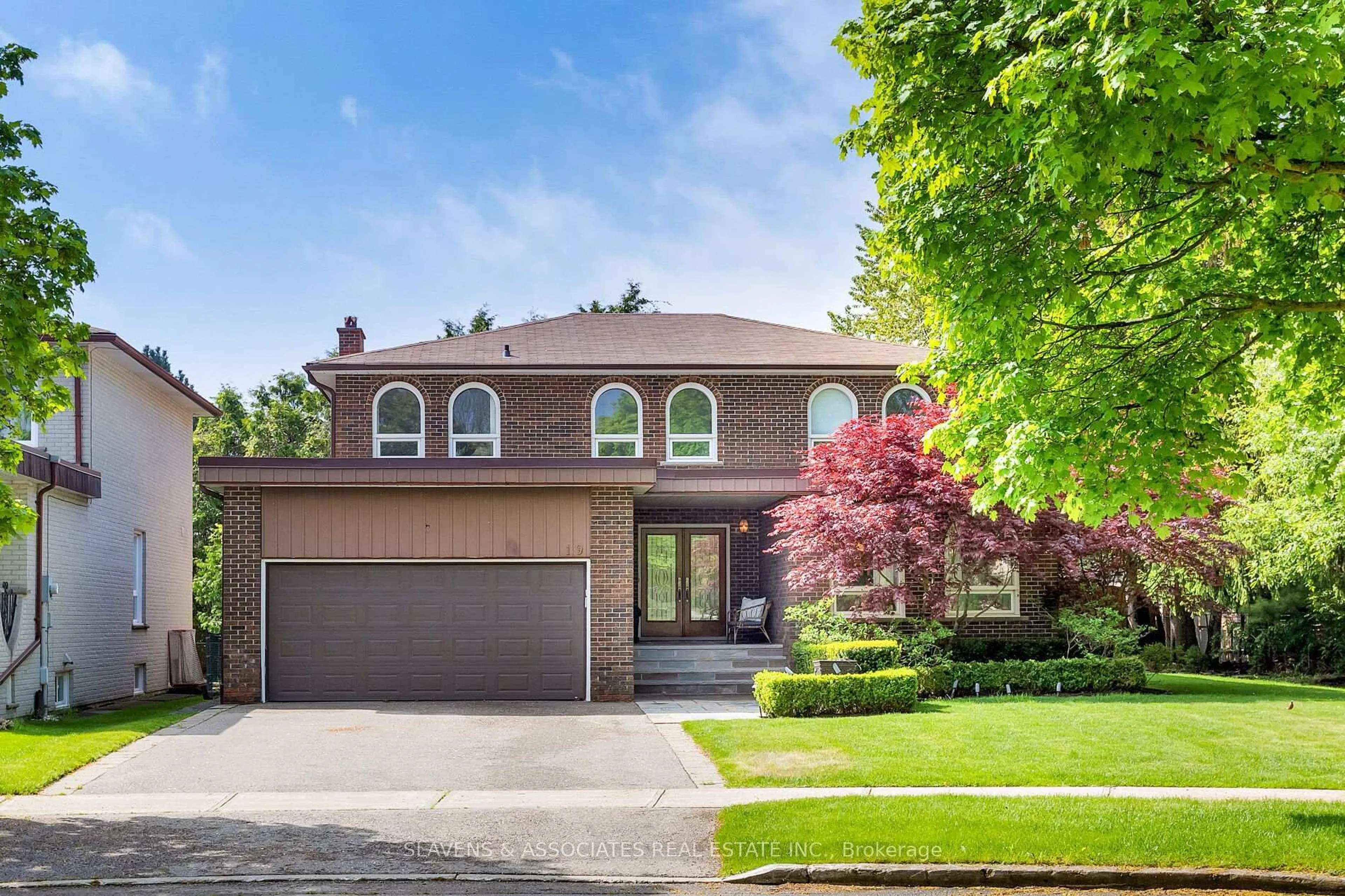 Home with brick exterior material, street for 19 Holita Rd, Toronto Ontario M2M 4C1