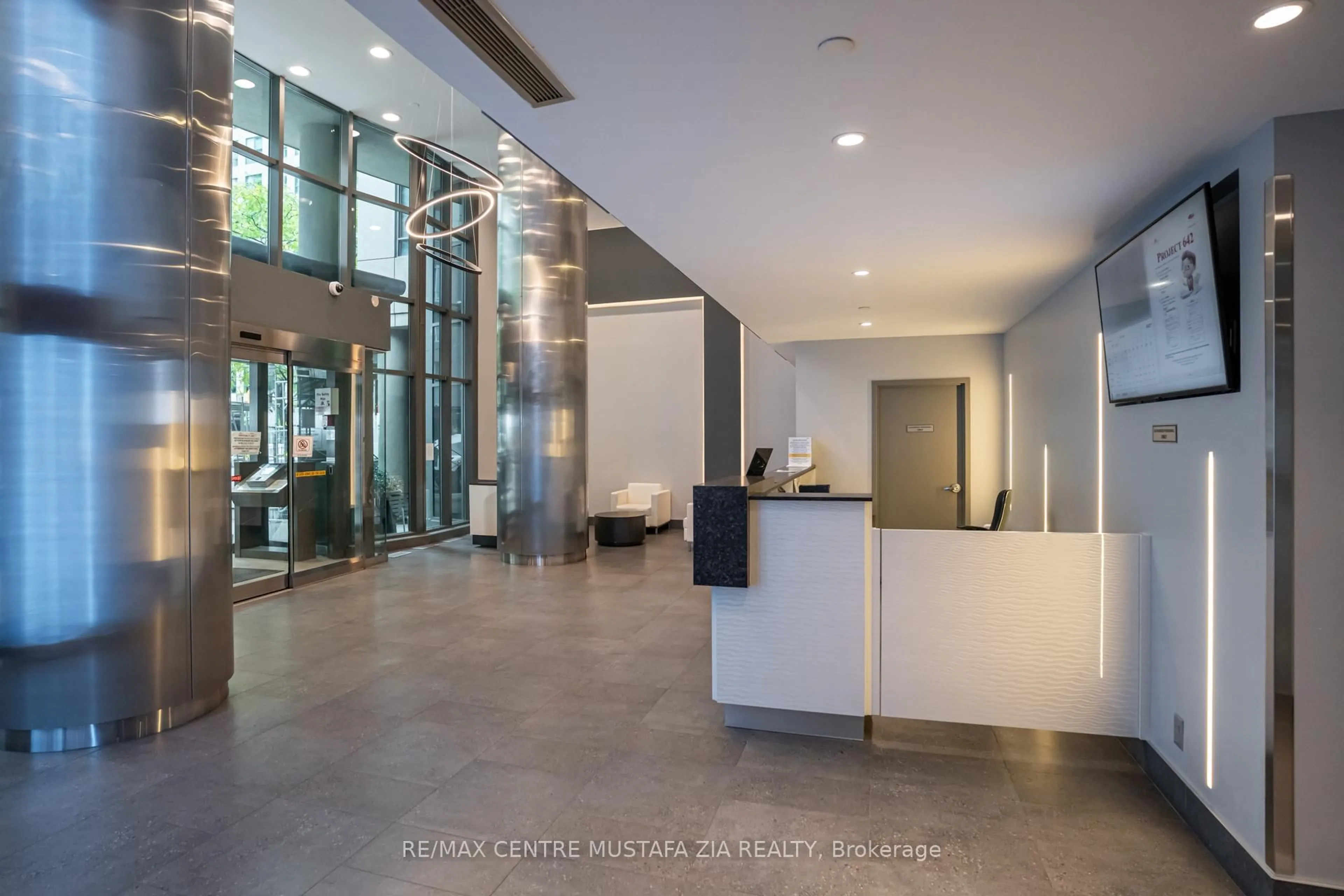 Indoor foyer for 361 Front St #1901, Toronto Ontario M5V 3R5