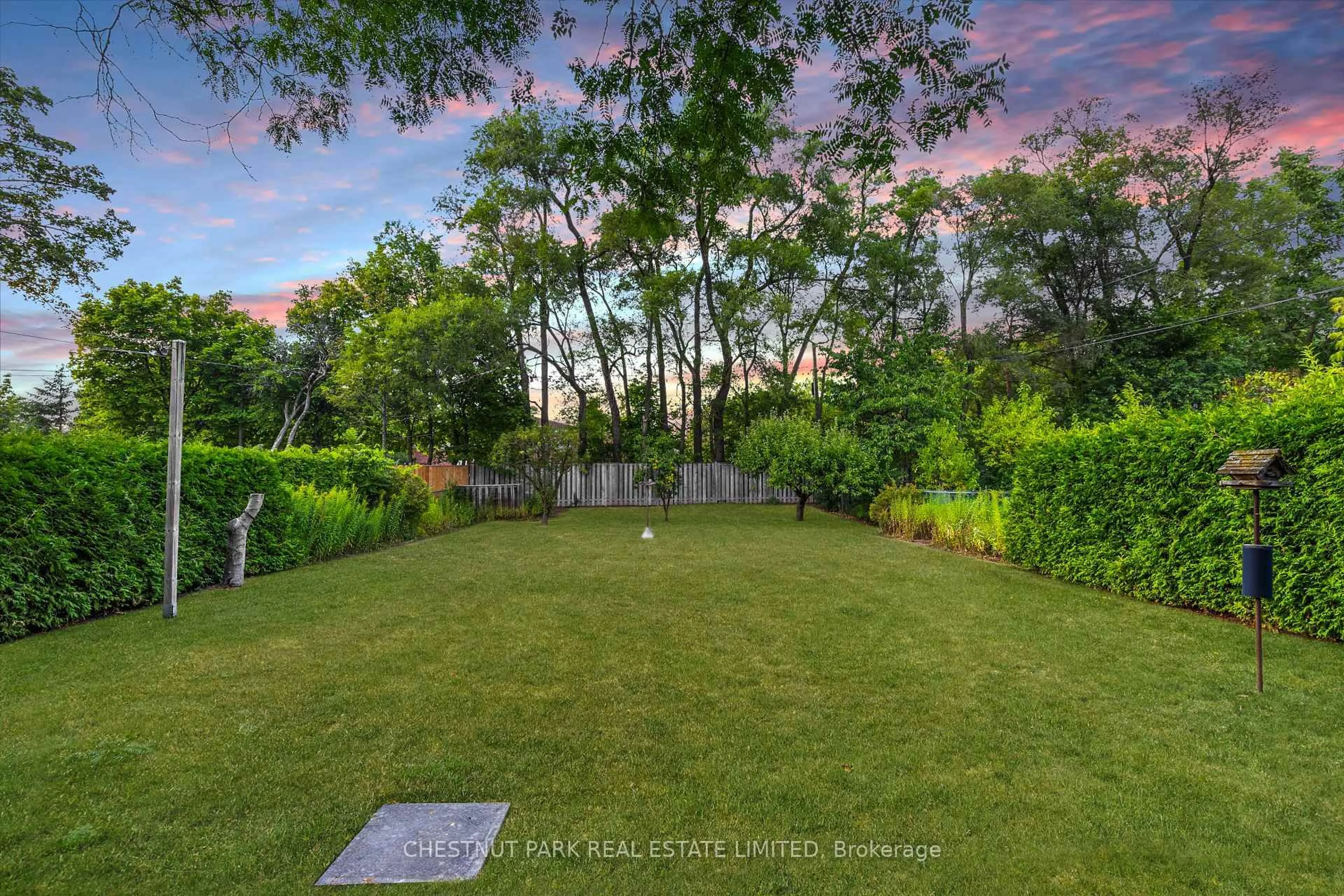A pic from outside/outdoor area/front of a property/back of a property/a pic from drone, unknown for 16 Everingham Crt, Toronto Ontario M2M 2J5
