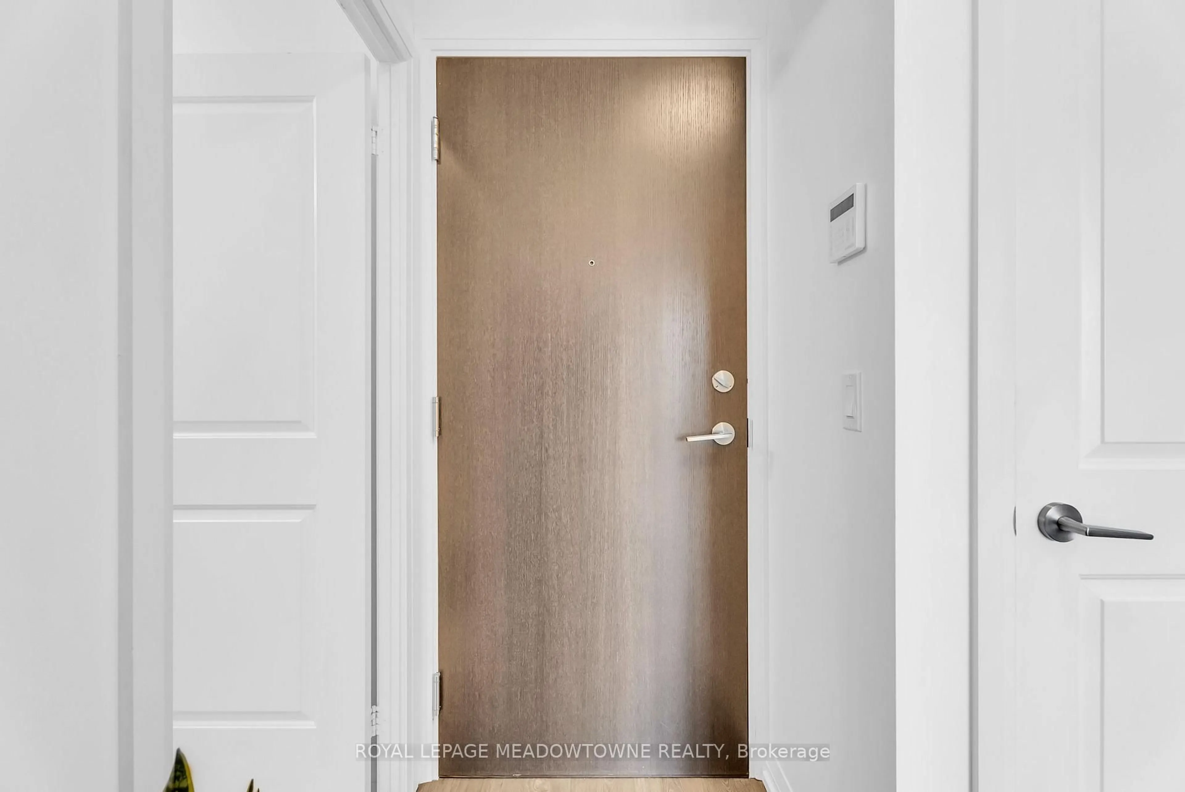 Indoor entryway for 50 Ann O'Reilly Rd #331, Toronto Ontario M2J 0C9