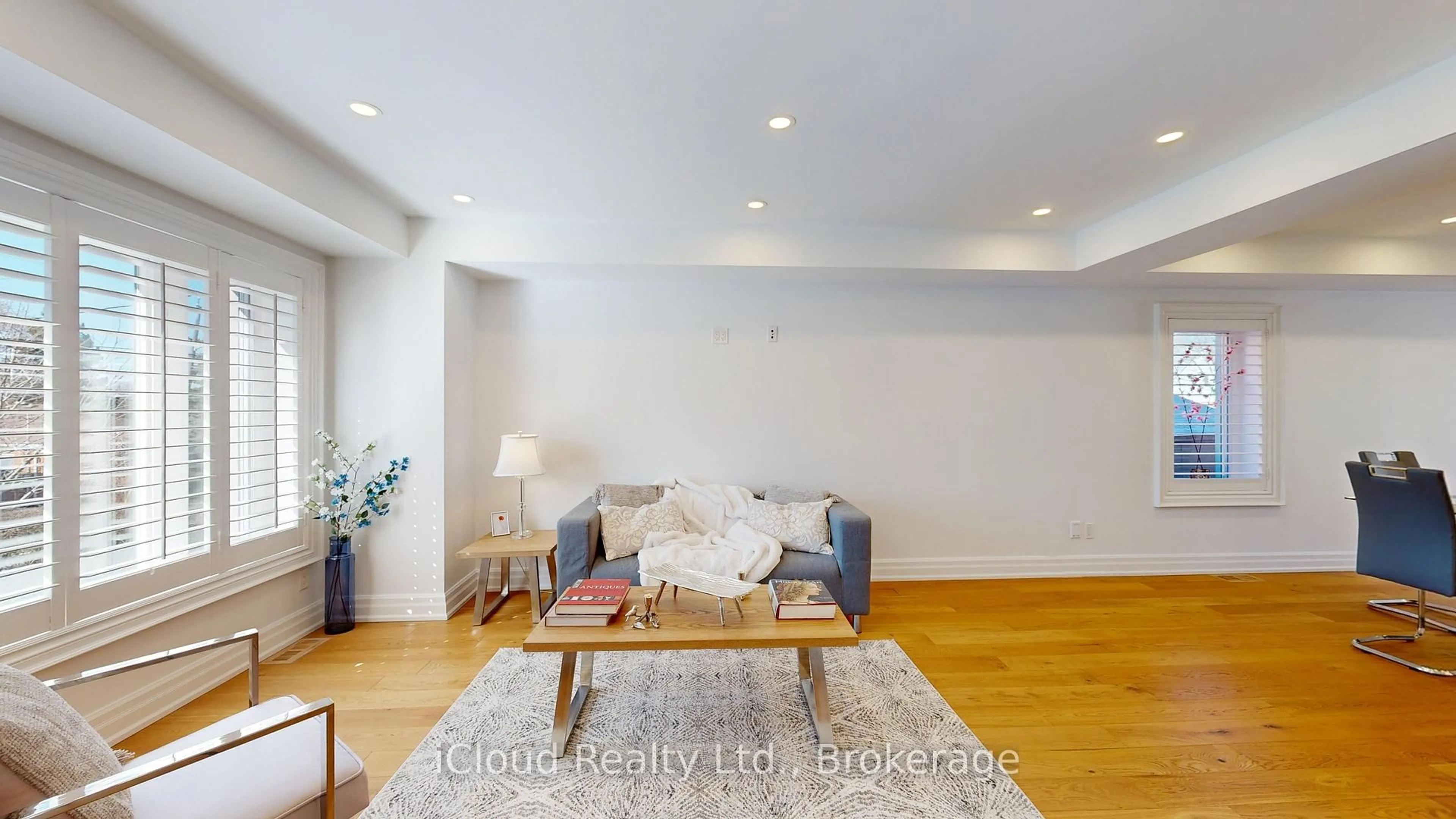 Living room with furniture, unknown for 98 Poyntz Ave, Toronto Ontario M2N 1J2