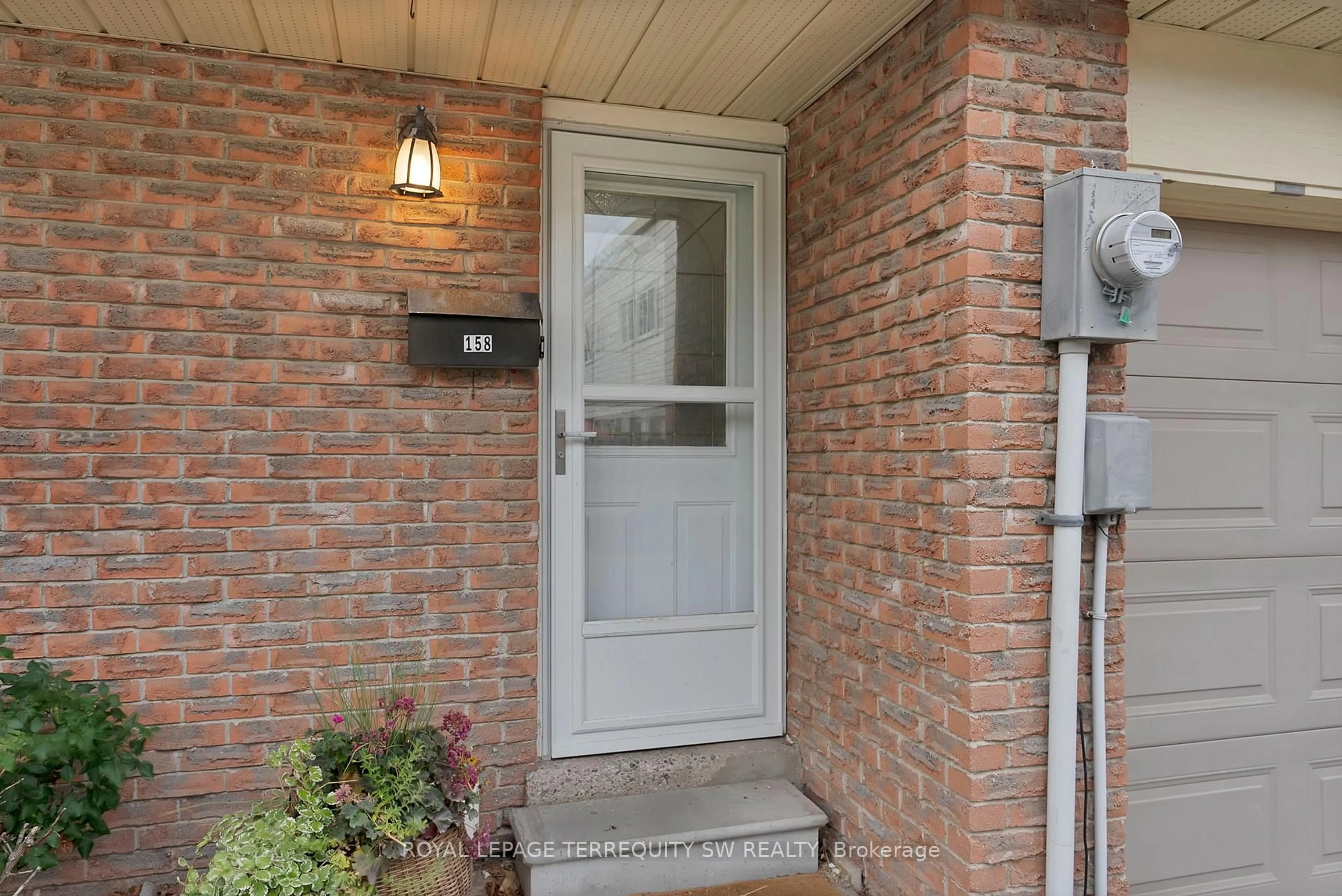 Indoor entryway for 158 Woody Vine Way, Toronto Ontario M2J 4H6