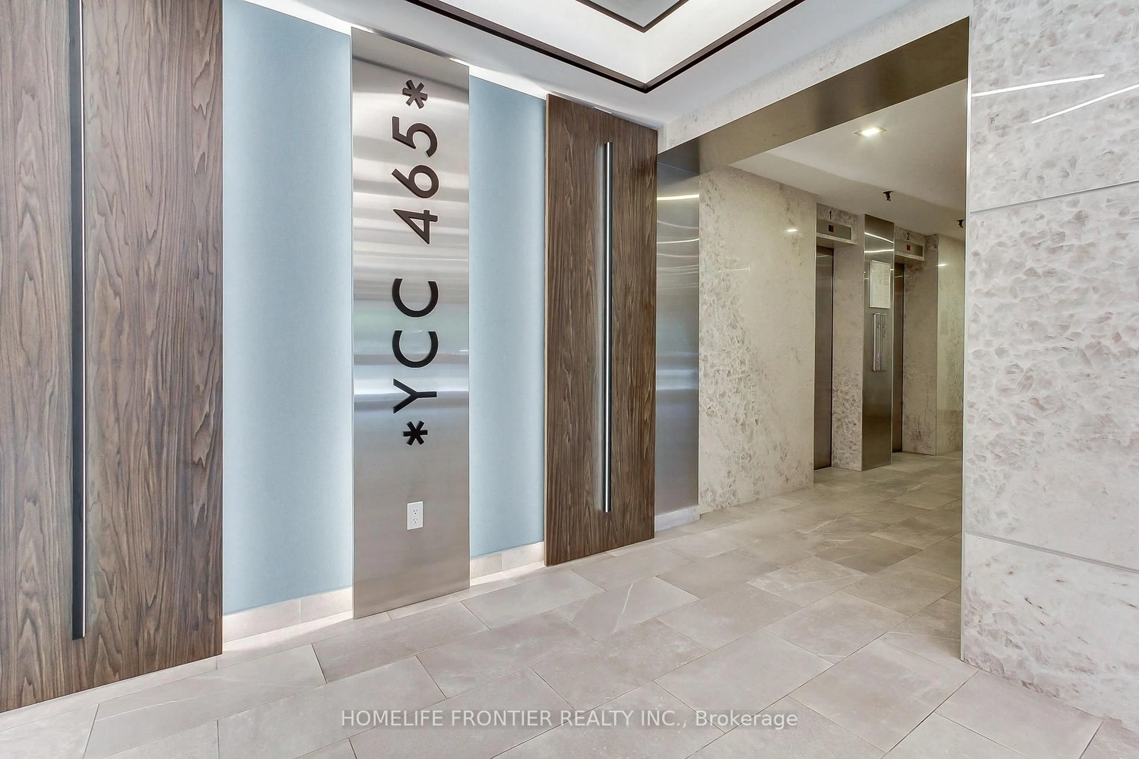 Indoor foyer for 80 Antibes Dr #1906, Toronto Ontario M2R 3N5