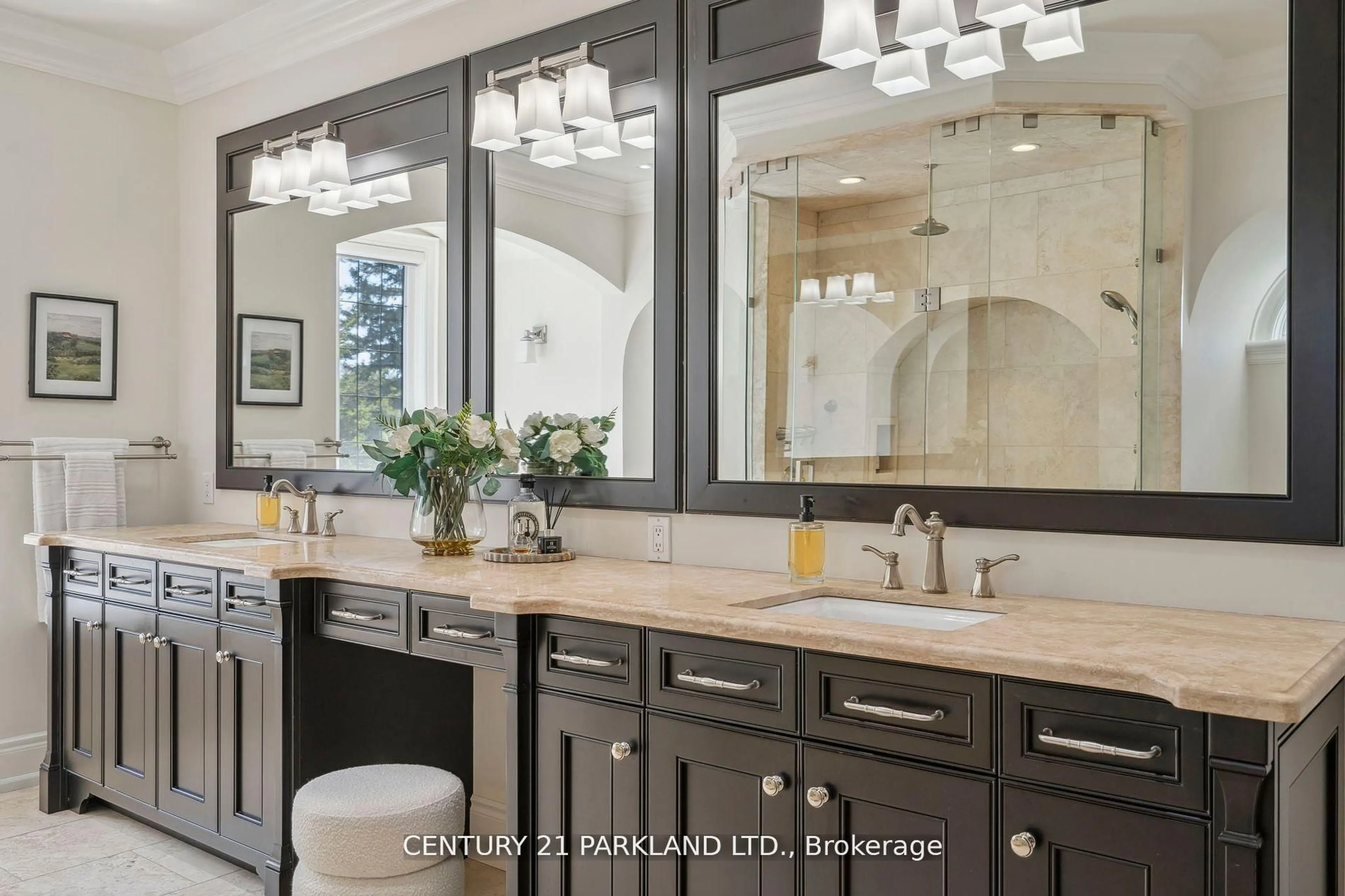 Contemporary bathroom, ceramic/tile floor for 337 Kingsdale Ave, Toronto Ontario M2N 3X7