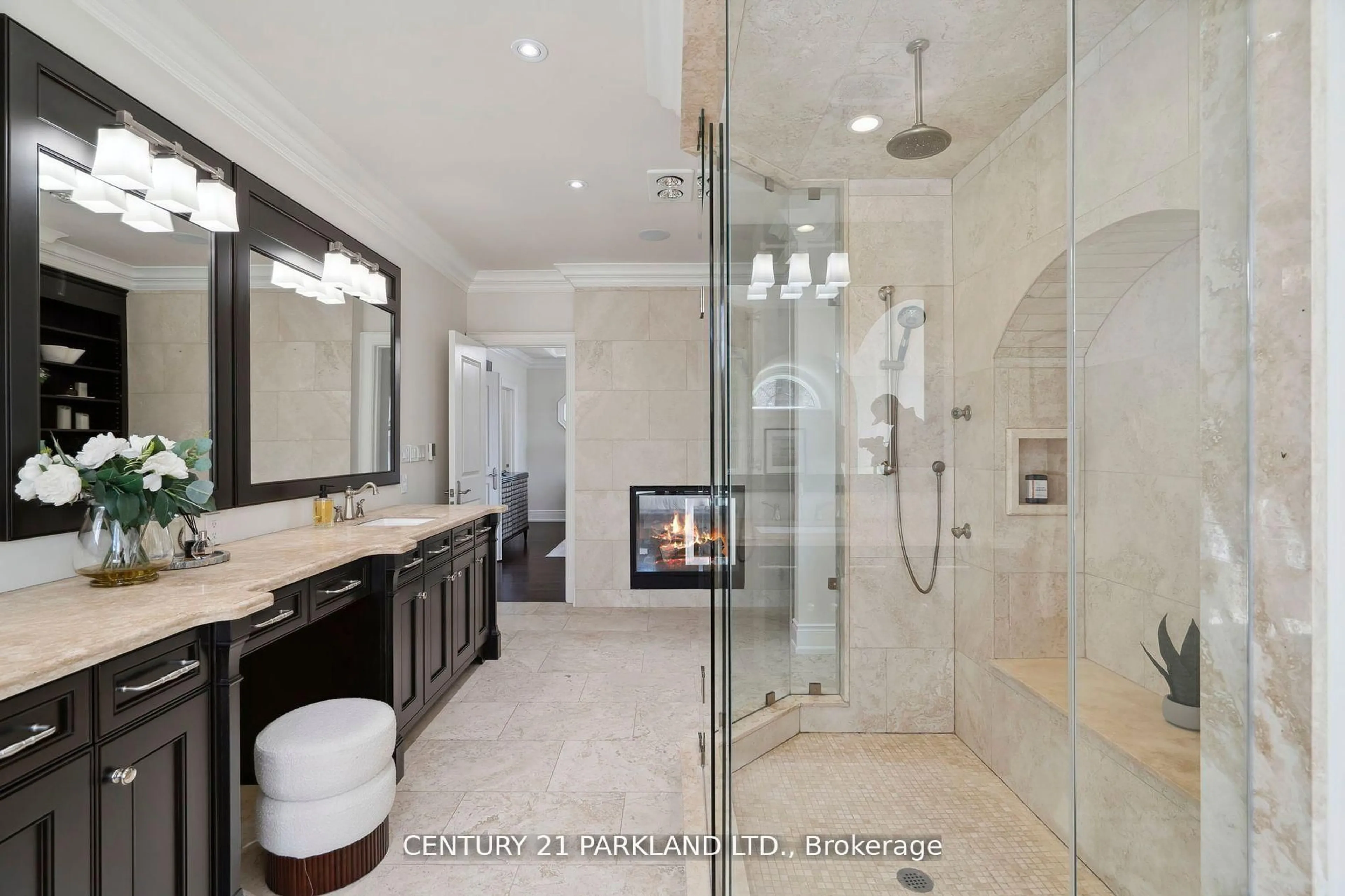 Contemporary bathroom, ceramic/tile floor for 337 Kingsdale Ave, Toronto Ontario M2N 3X7