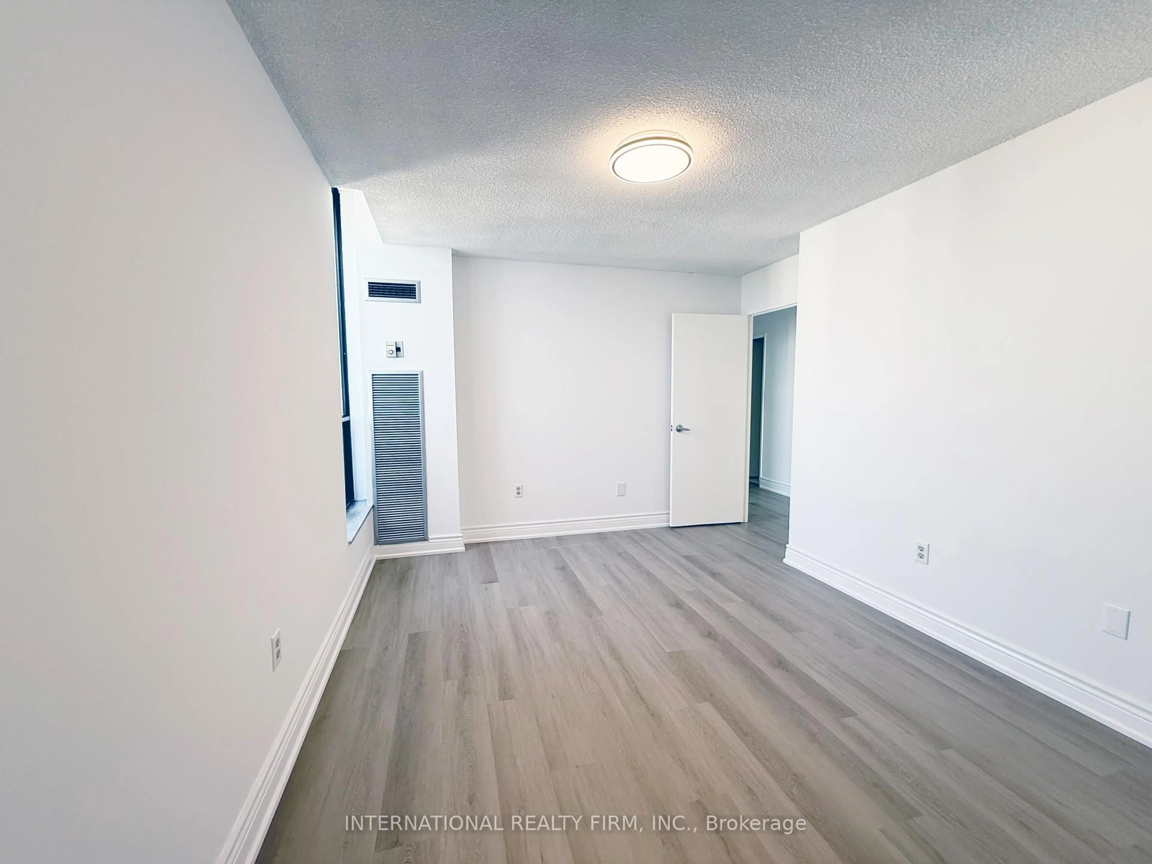 A pic of a room for 75 Graydon Hall Dr #PH03, Toronto Ontario M3A 3M5