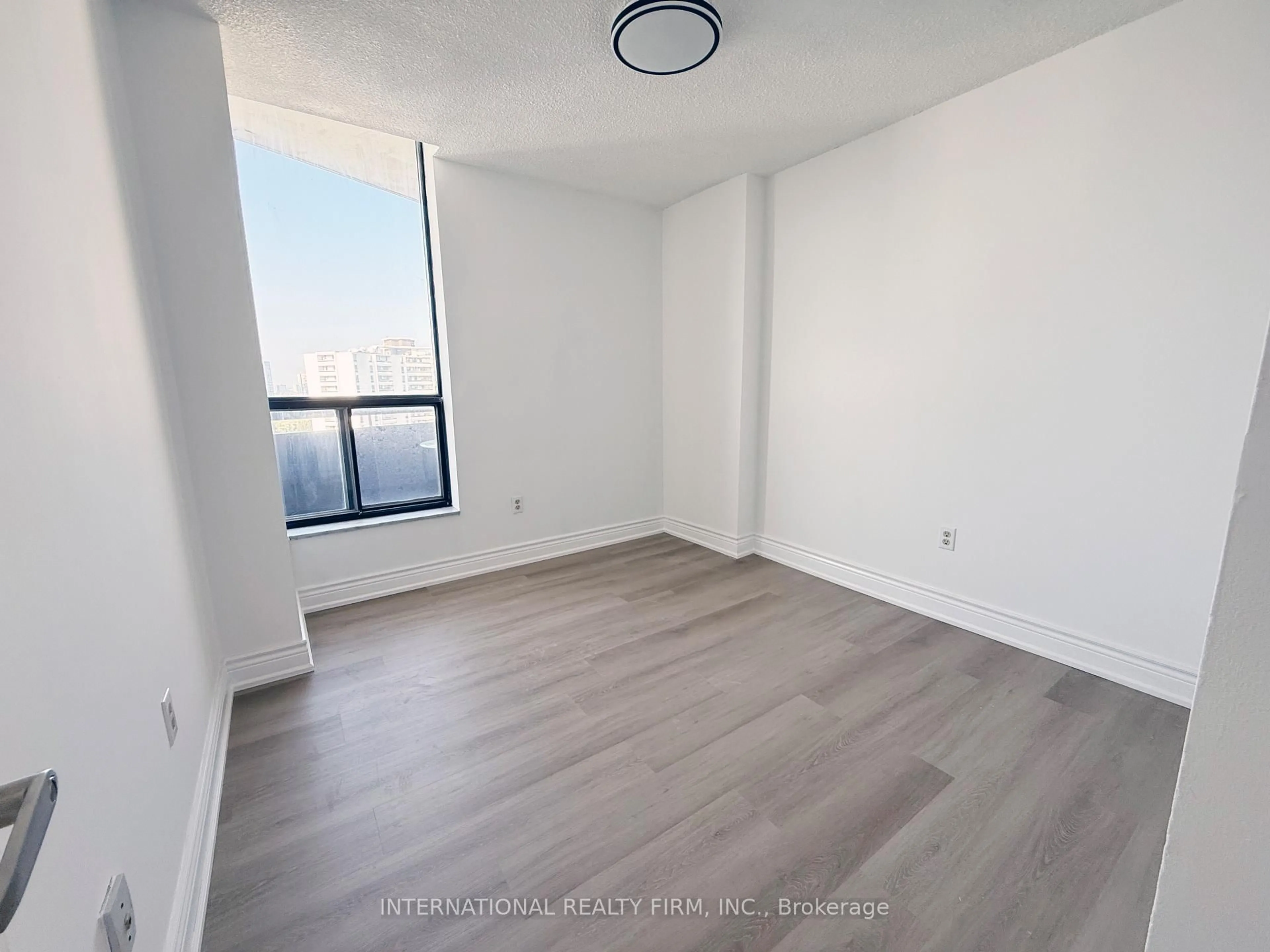 A pic of a room for 75 Graydon Hall Dr #PH03, Toronto Ontario M3A 3M5