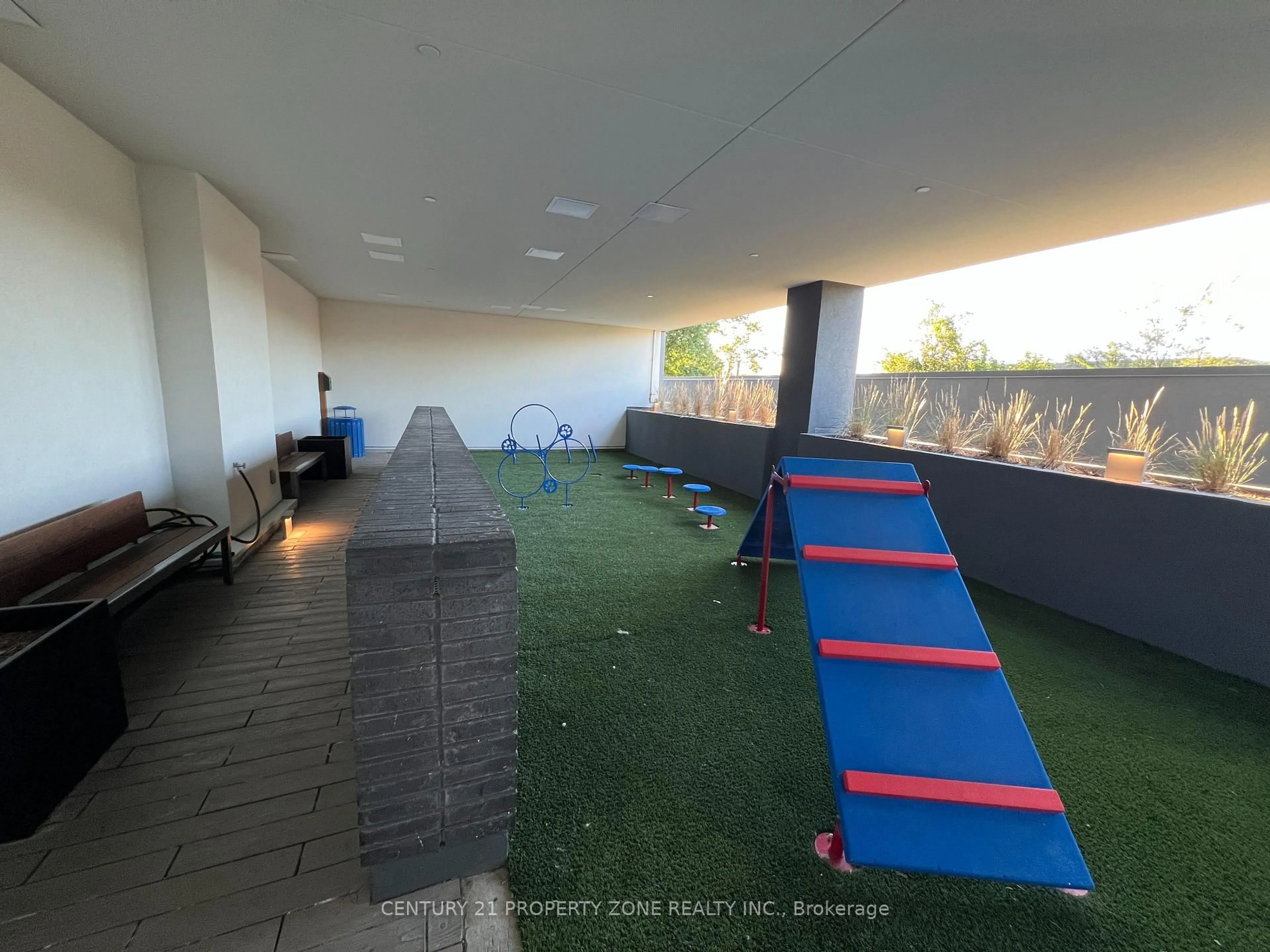 Gym or fitness room for 500 Dupont St #512, Toronto Ontario M6G 0B8