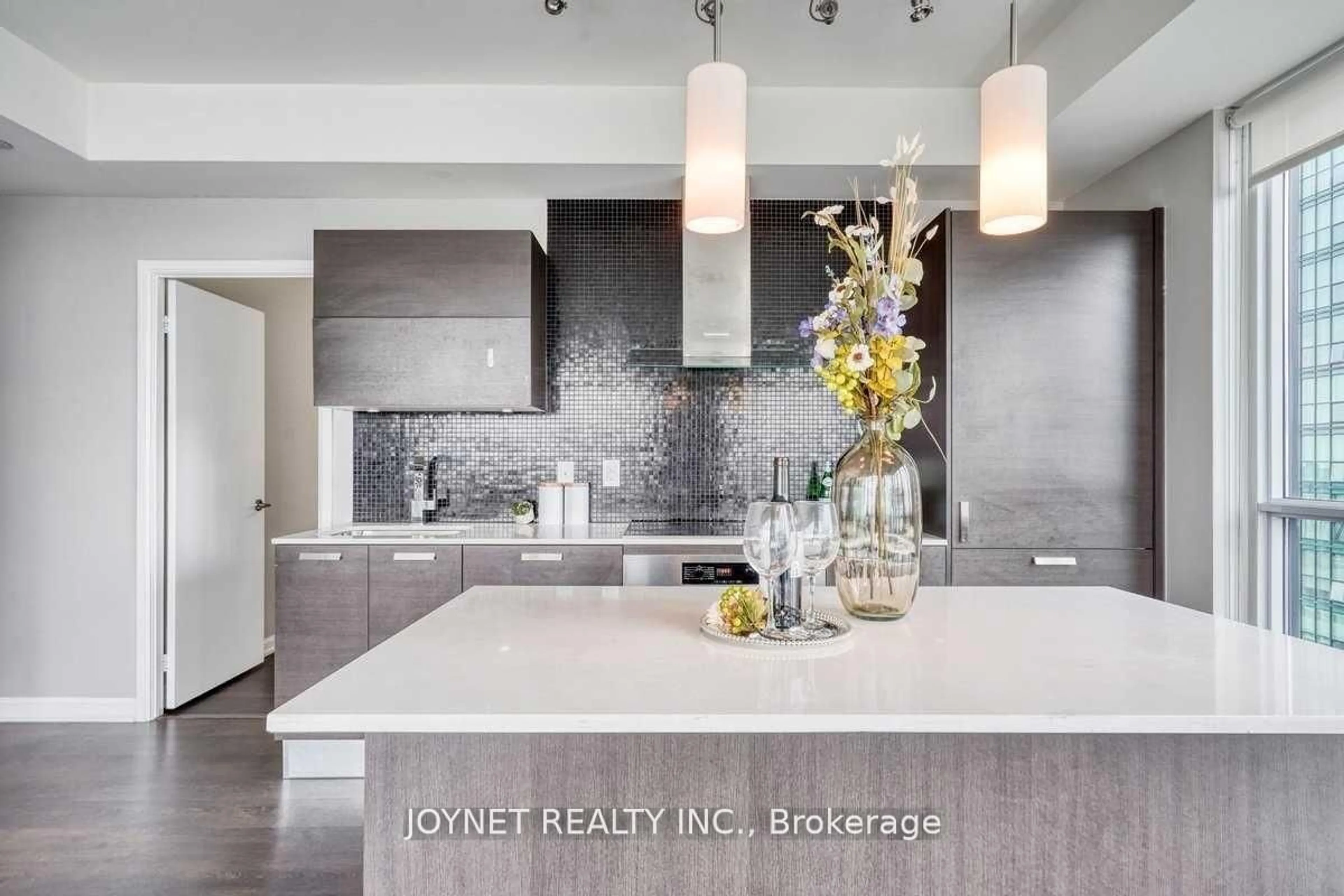 Contemporary kitchen, ceramic/tile floor for 9 Bogert Ave #2807, Toronto Ontario M2N 0H3