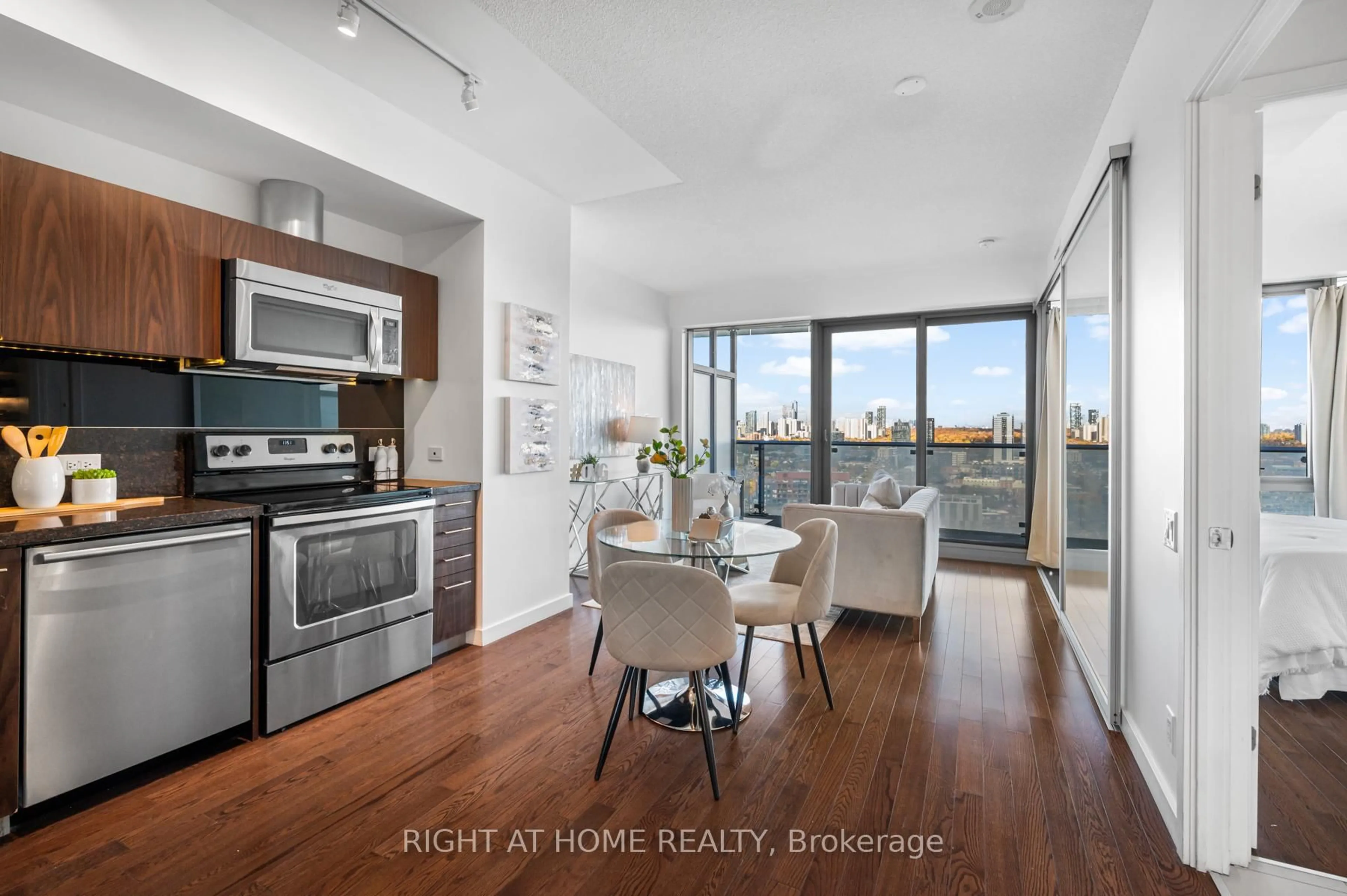 Open concept kitchen, wood/laminate floor for 390 Cherry St #2404, Toronto Ontario M3B 0A7