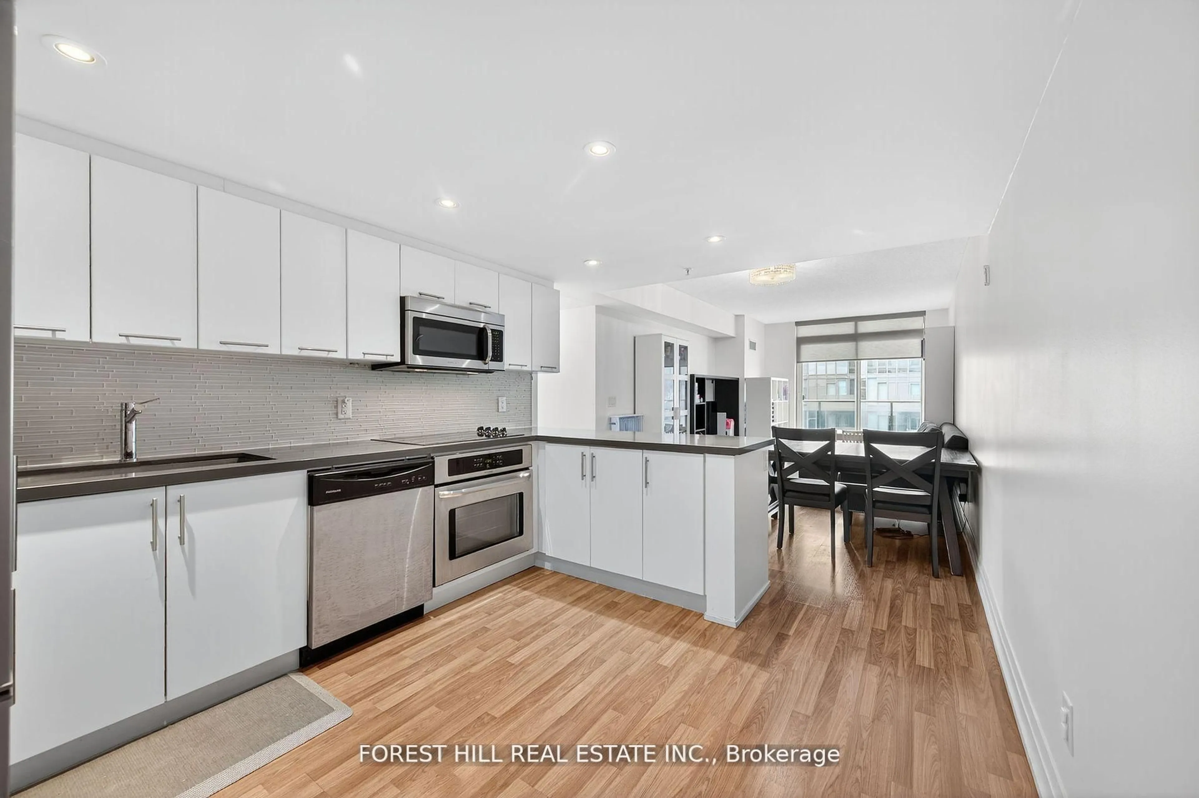 Open concept kitchen, unknown for 565 Wilson Ave #W1204, Toronto Ontario M3H 0C6