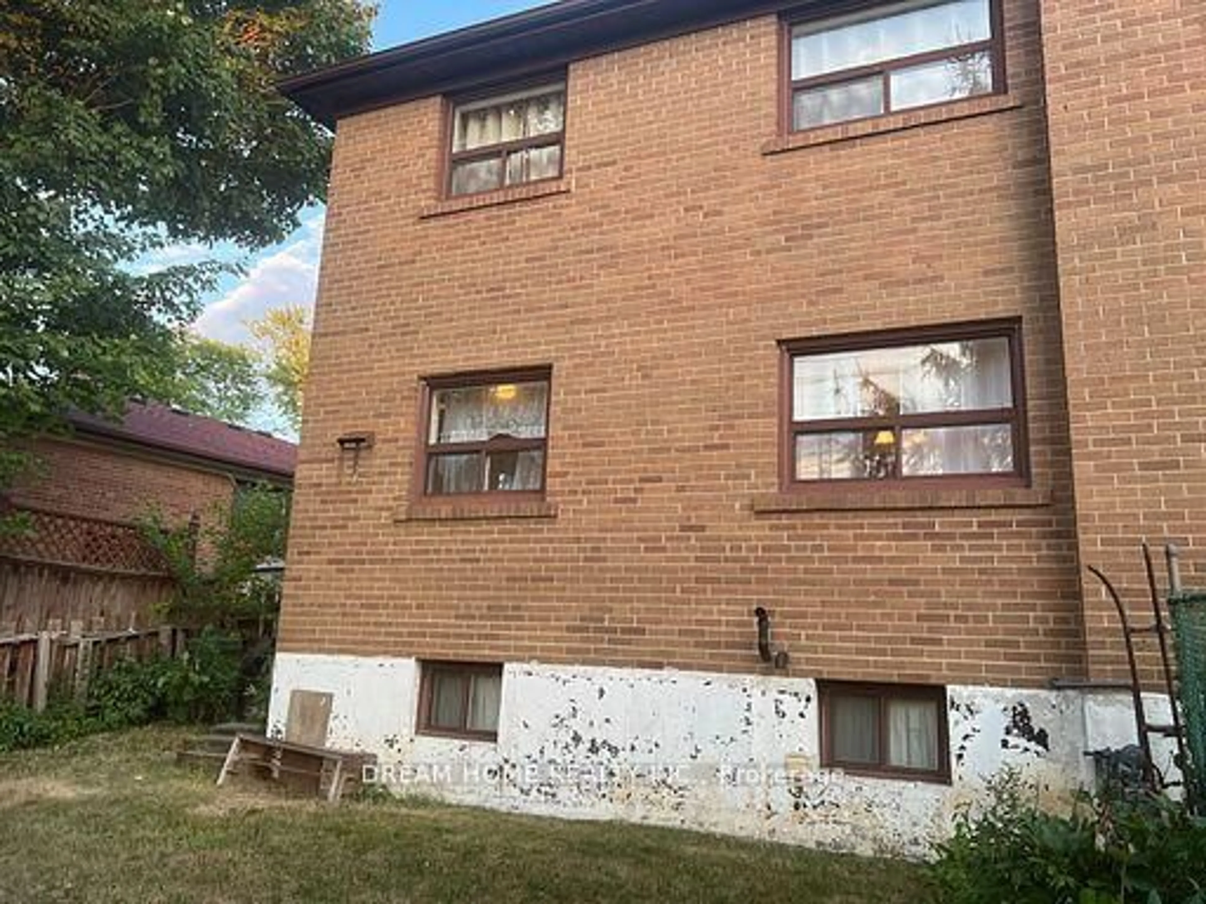 Unknown for 22 Beethoven Crt, Toronto Ontario M2H 1W2