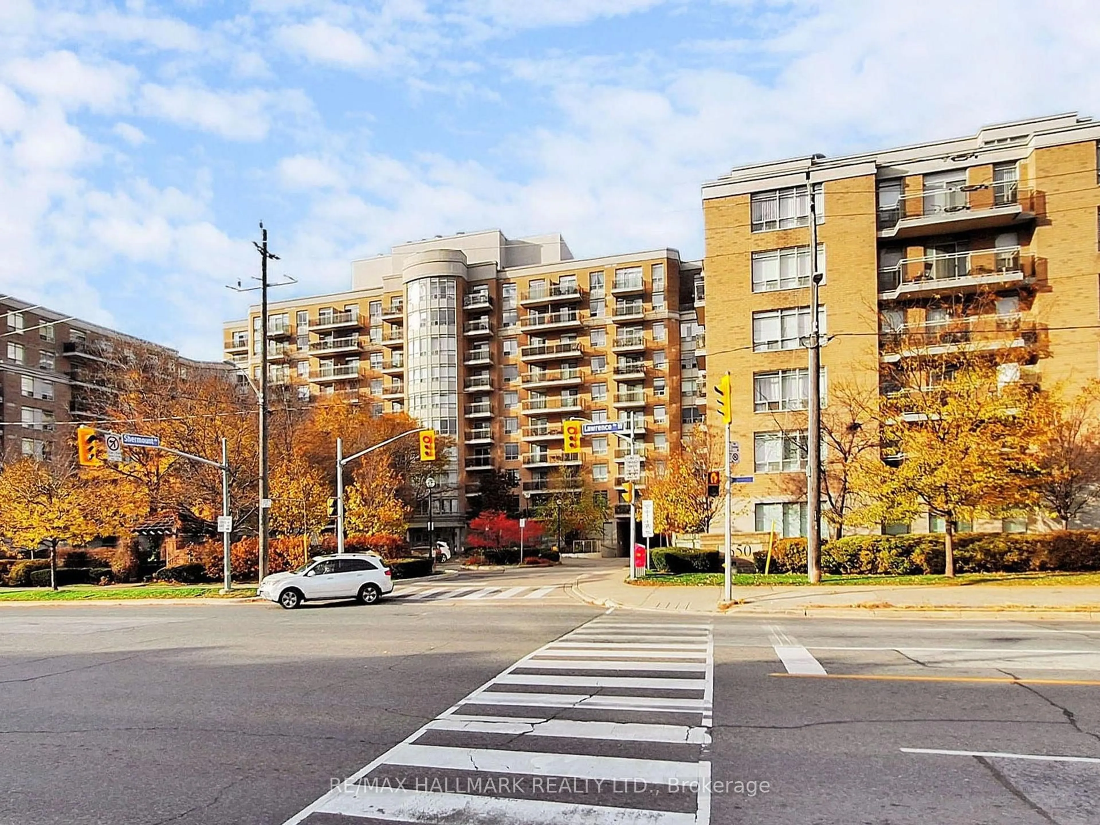 Unknown for 650 Lawrence Ave #214, Toronto Ontario M6A 3E8