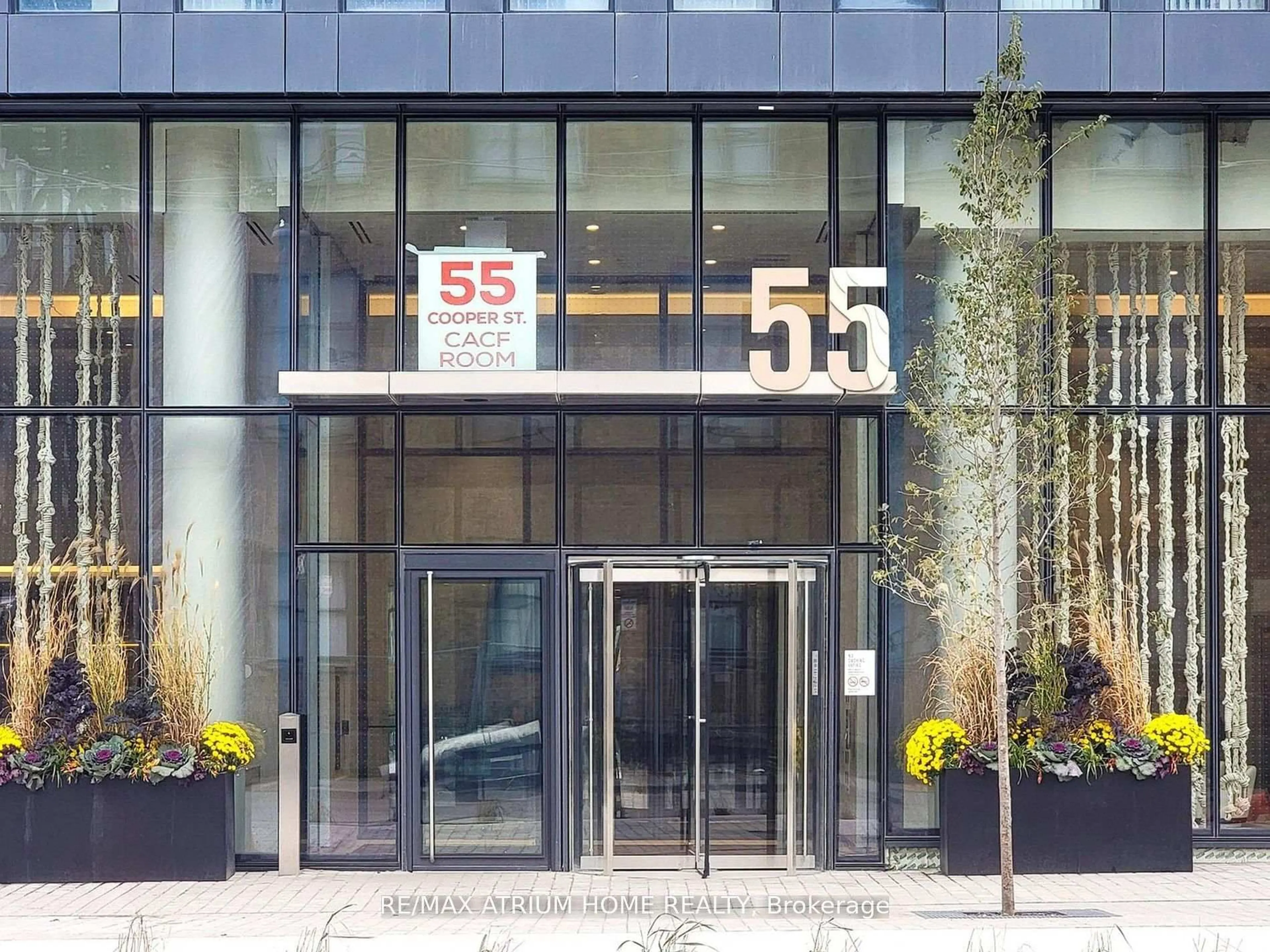 Indoor foyer for 55 Cooper St #4605, Toronto Ontario M5E 0G1