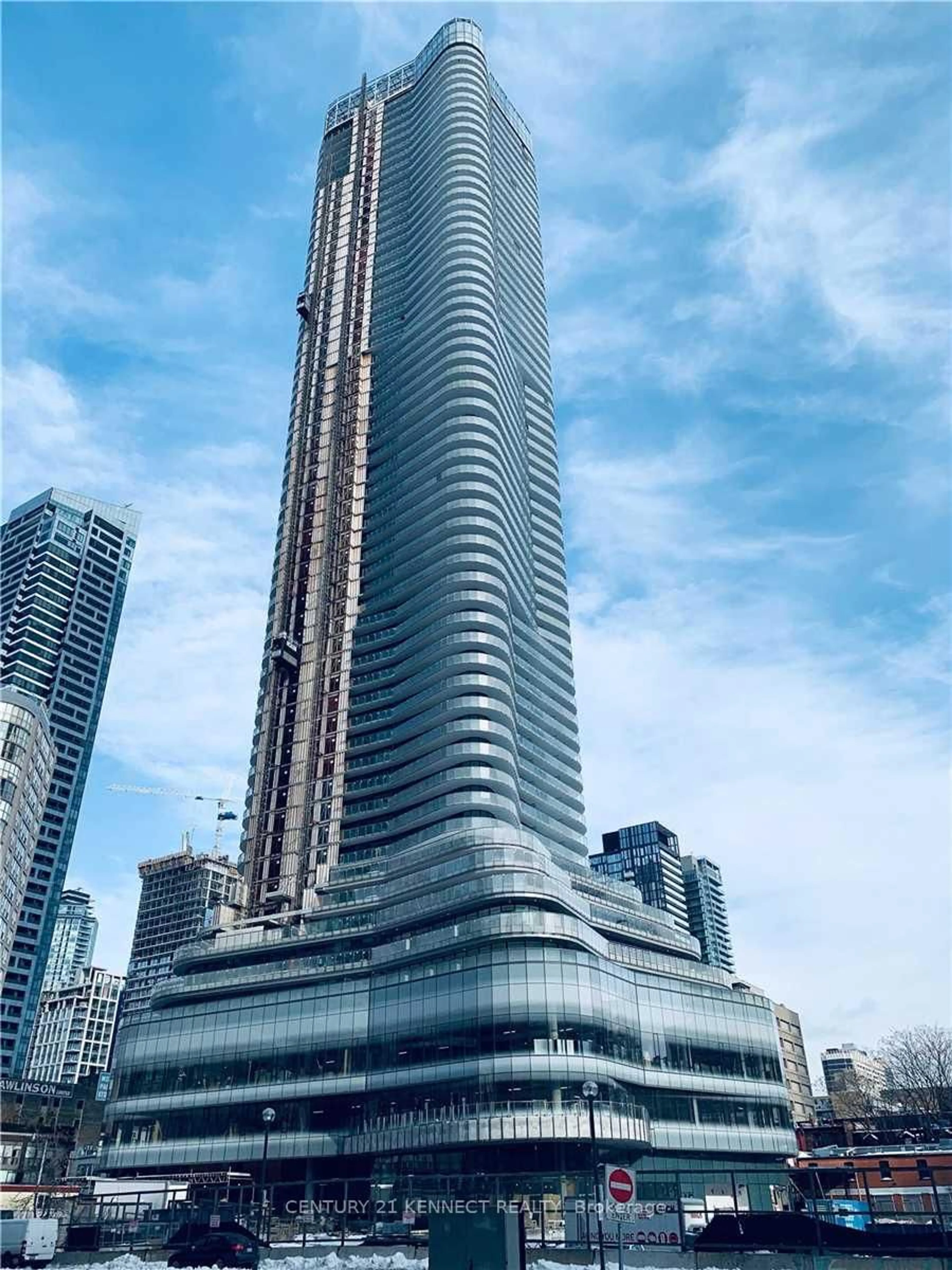 A pic of a room for 11 Wellesley St #4312, Toronto Ontario M4Y 0G4