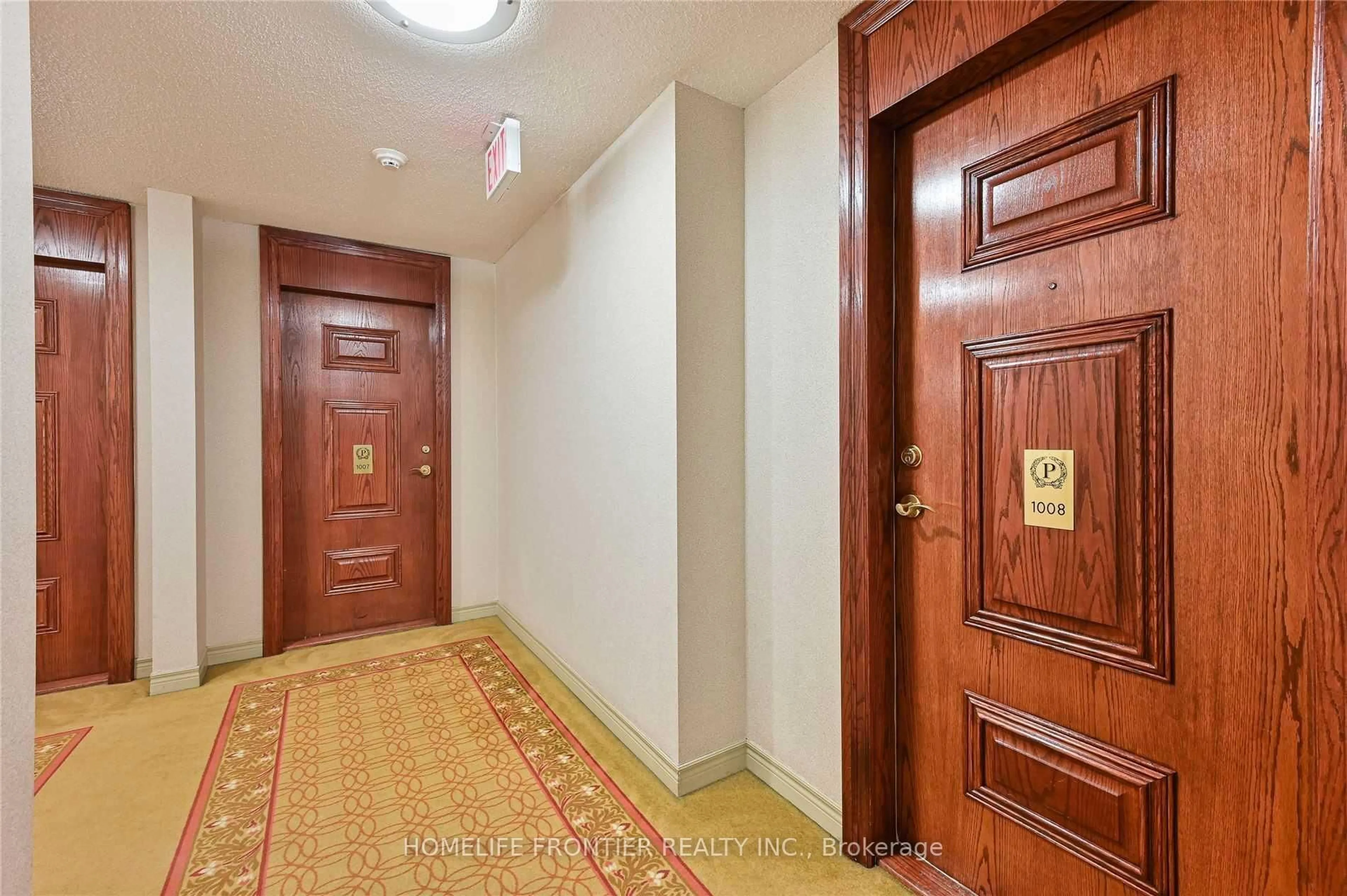 Indoor foyer for 29 Pemberton Ave #1008, Toronto Ontario M2M 4L5