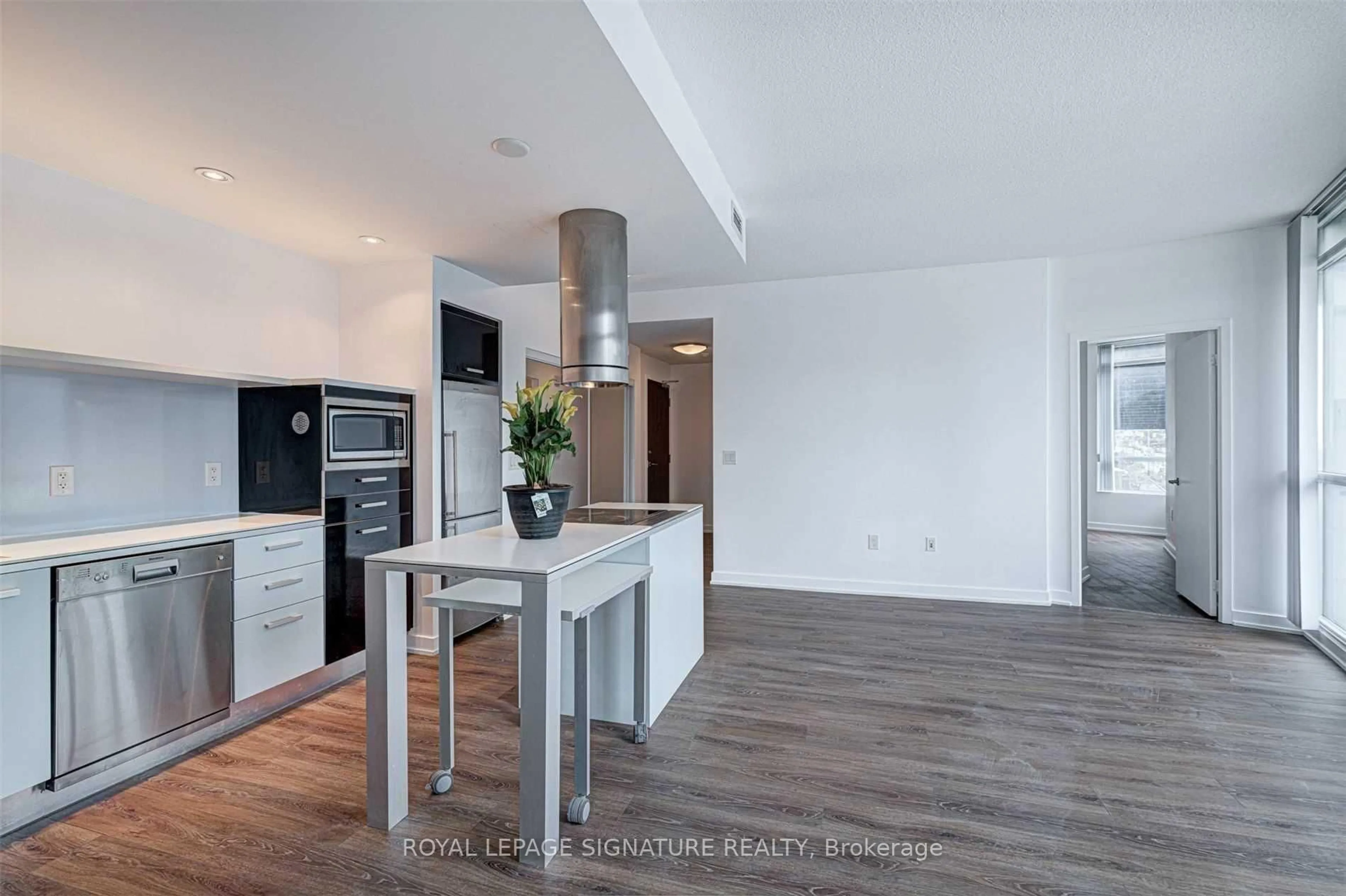 Open concept kitchen, unknown for 38 Dan Leckie Way #507, Toronto Ontario M5V 2V6