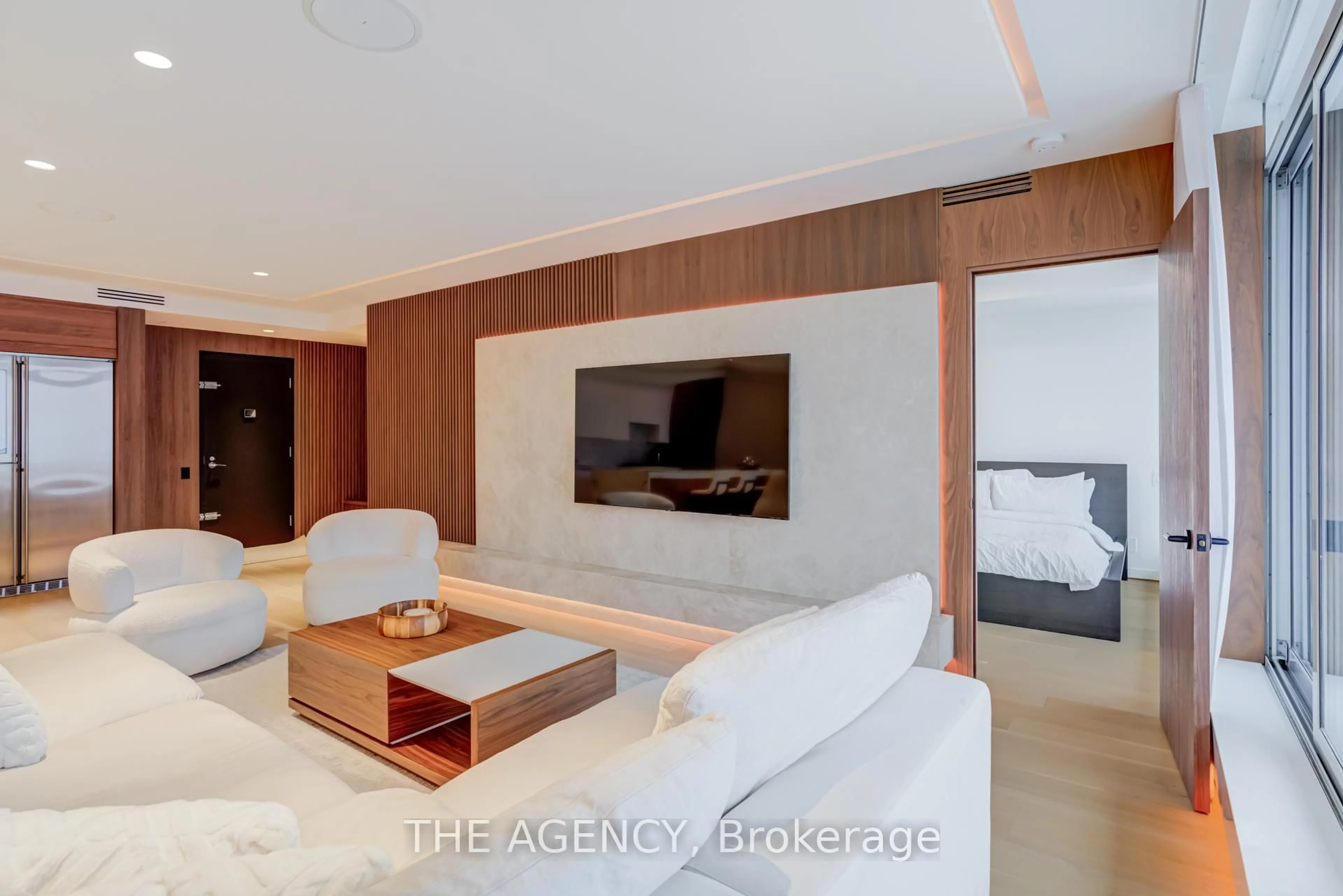 Unknown for 75 Portland St #PH1105, Toronto Ontario M5V 2M9