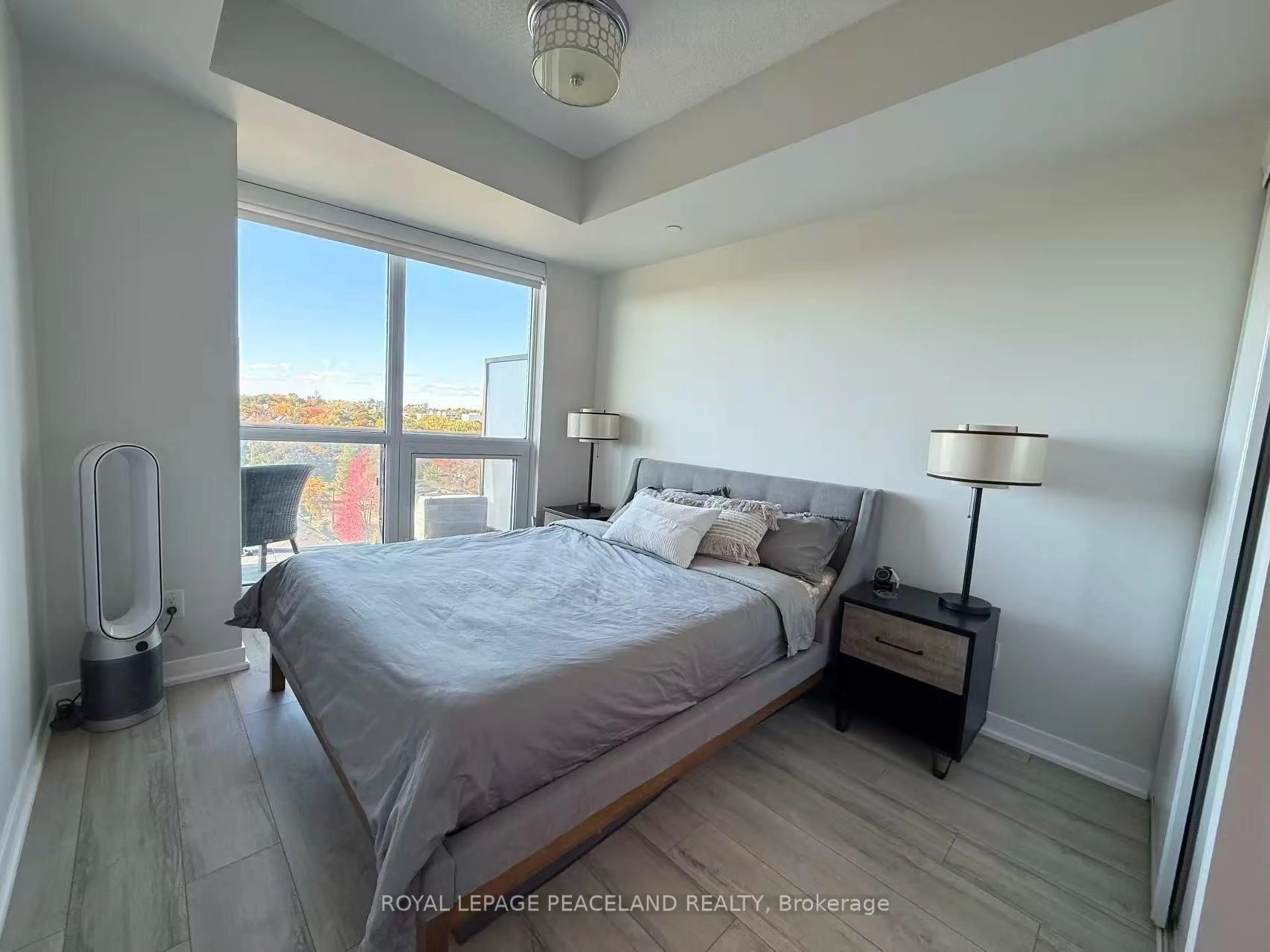 Bedroom with bed, unknown for 60 Berwick Ave #1105, Toronto Ontario M5P 0A3