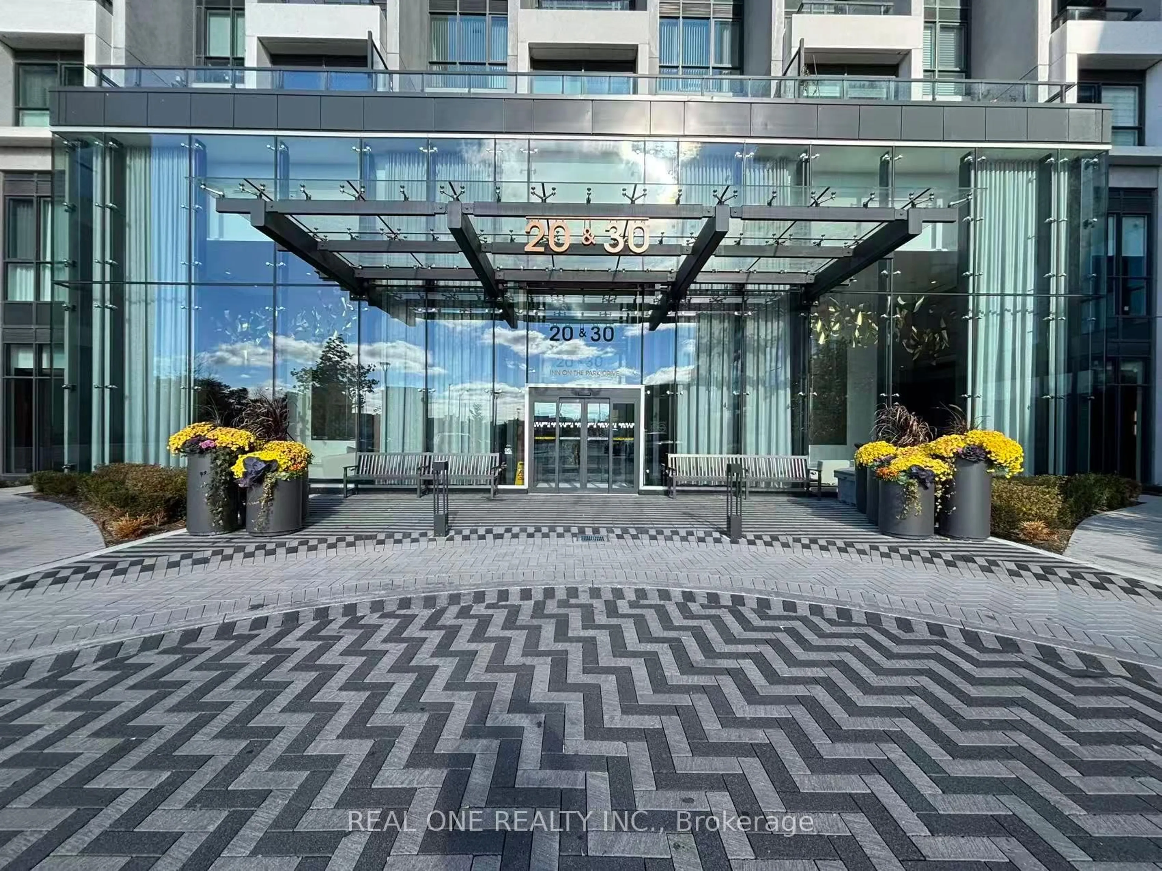 Lobby for 30 Inn On The Park Dr #2704, Toronto Ontario M3C 0P7