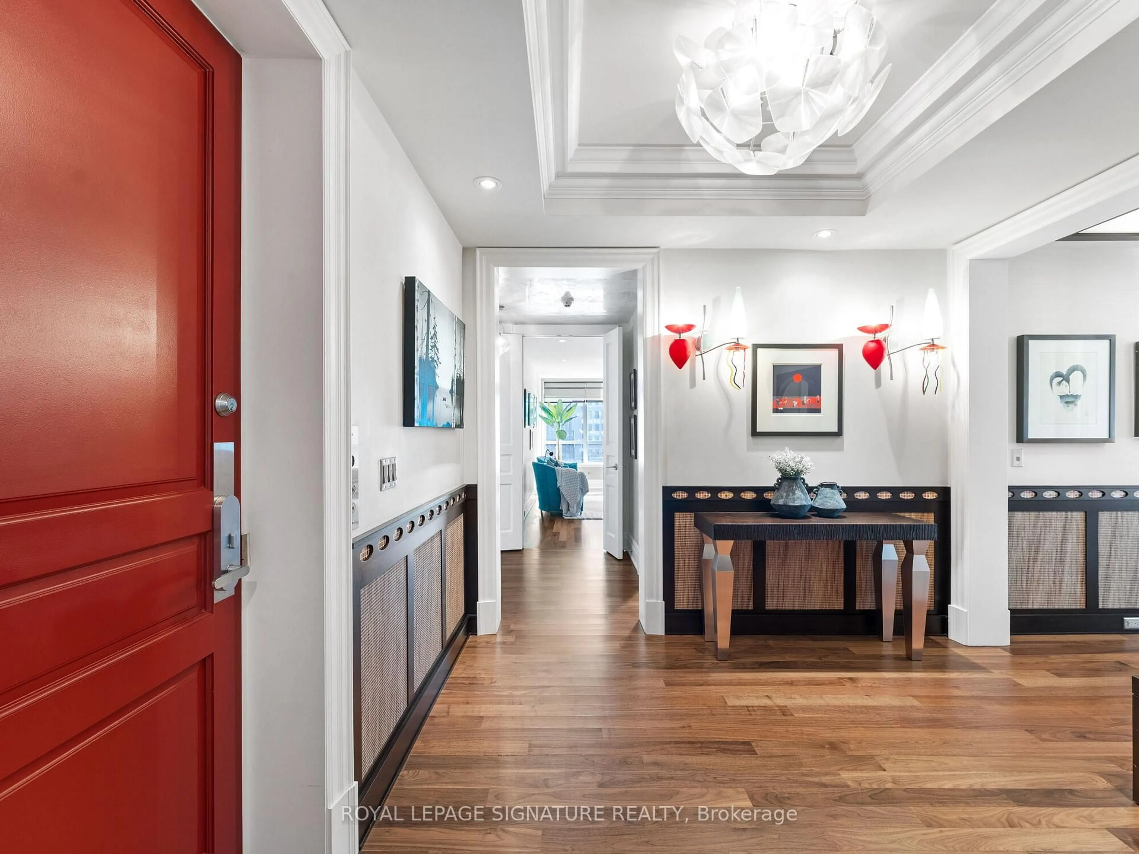 Indoor foyer for 155 St. Clair Ave #603, Toronto Ontario M4V 0A1