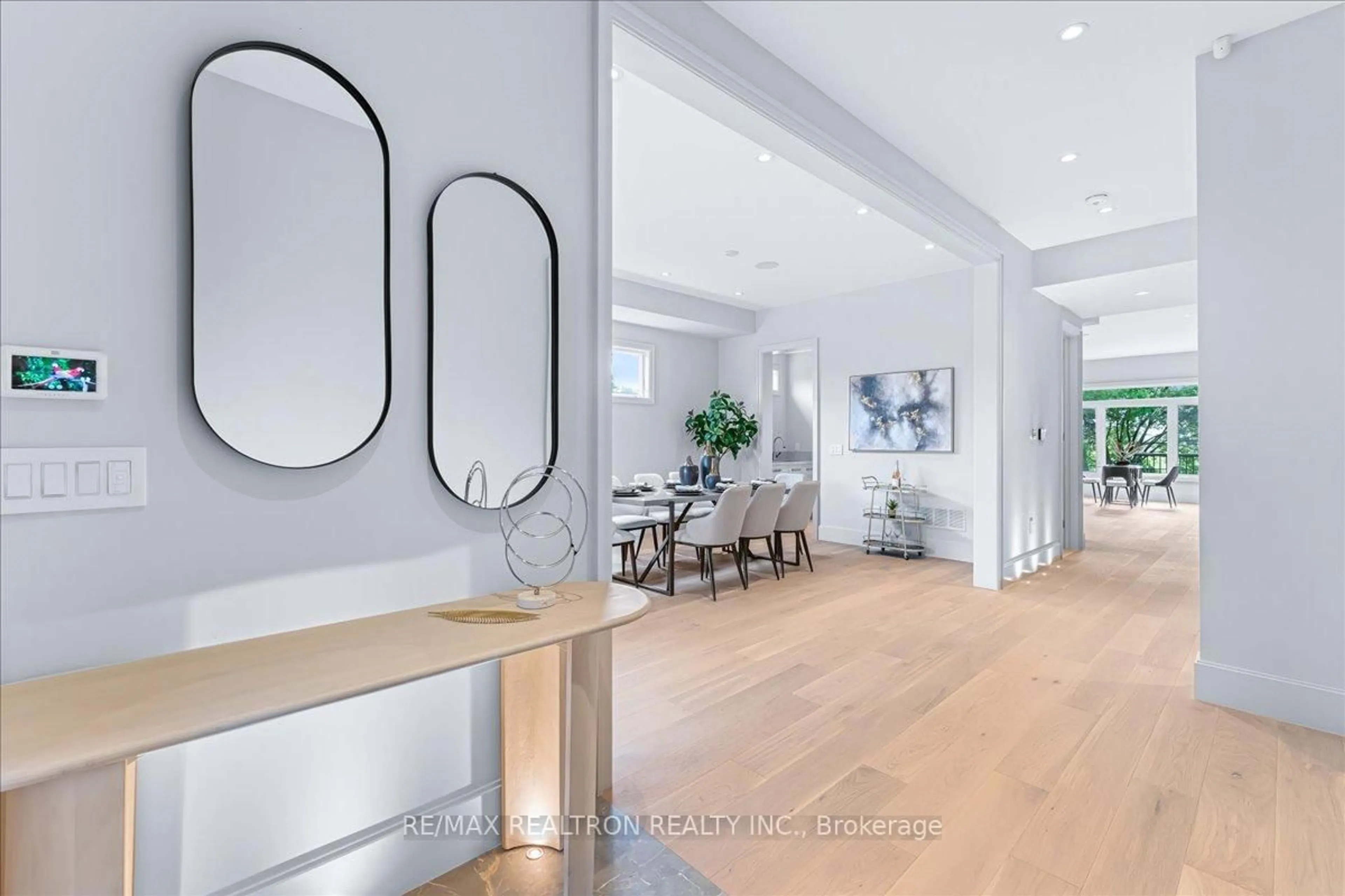 Unknown for 275 Reiner Rd, Toronto Ontario M3H 2M5