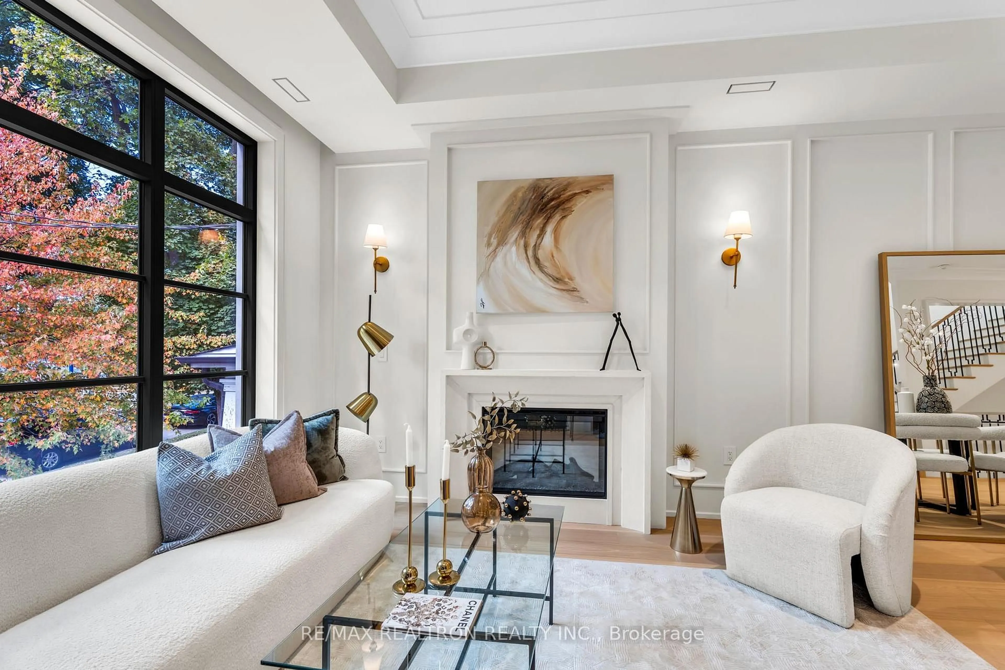 Living room with furniture, unknown for 105 Rumsey Rd, Toronto Ontario M4G 1P1