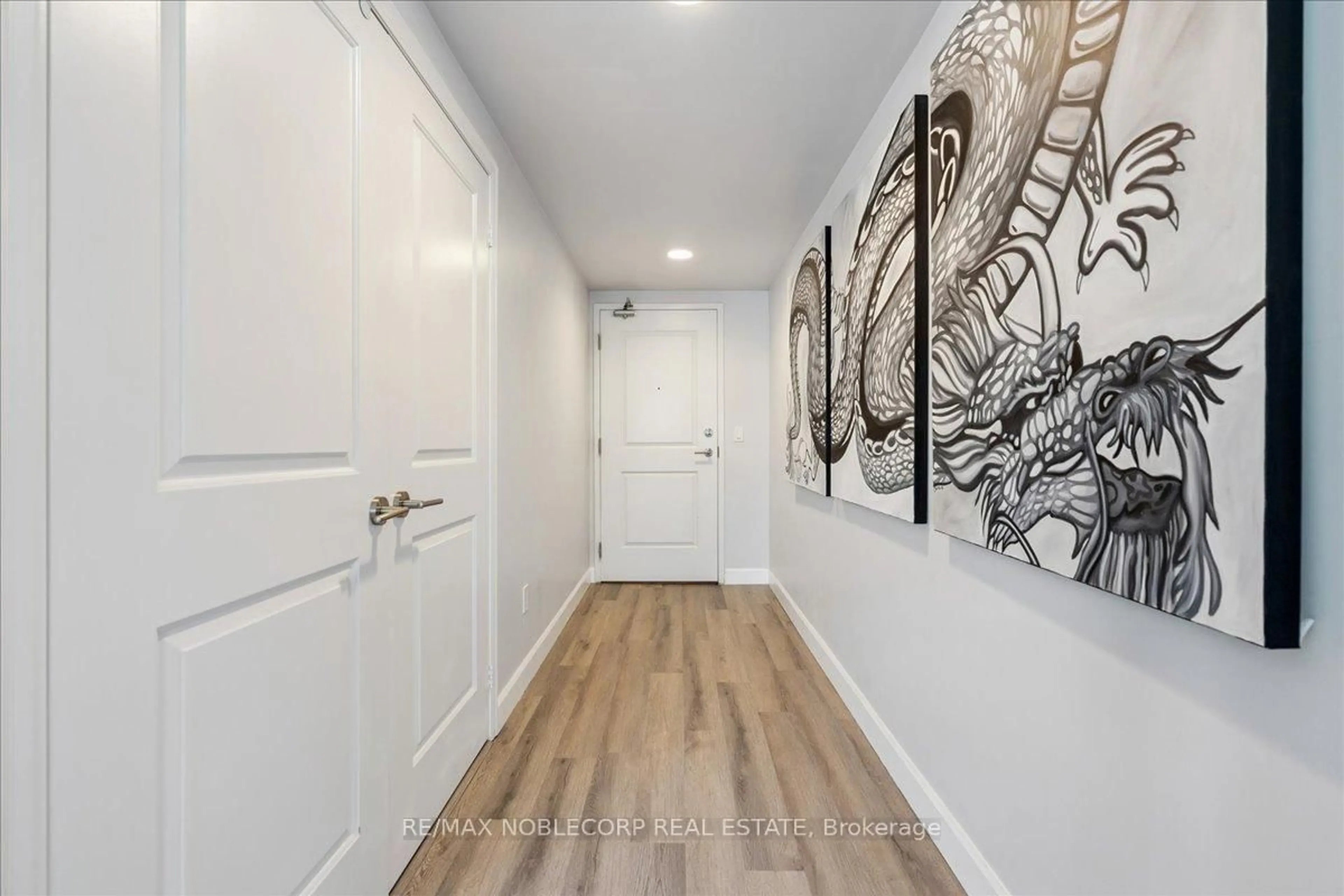 Indoor entryway for 65 East Liberty St #2317, Toronto Ontario M6K 3A2