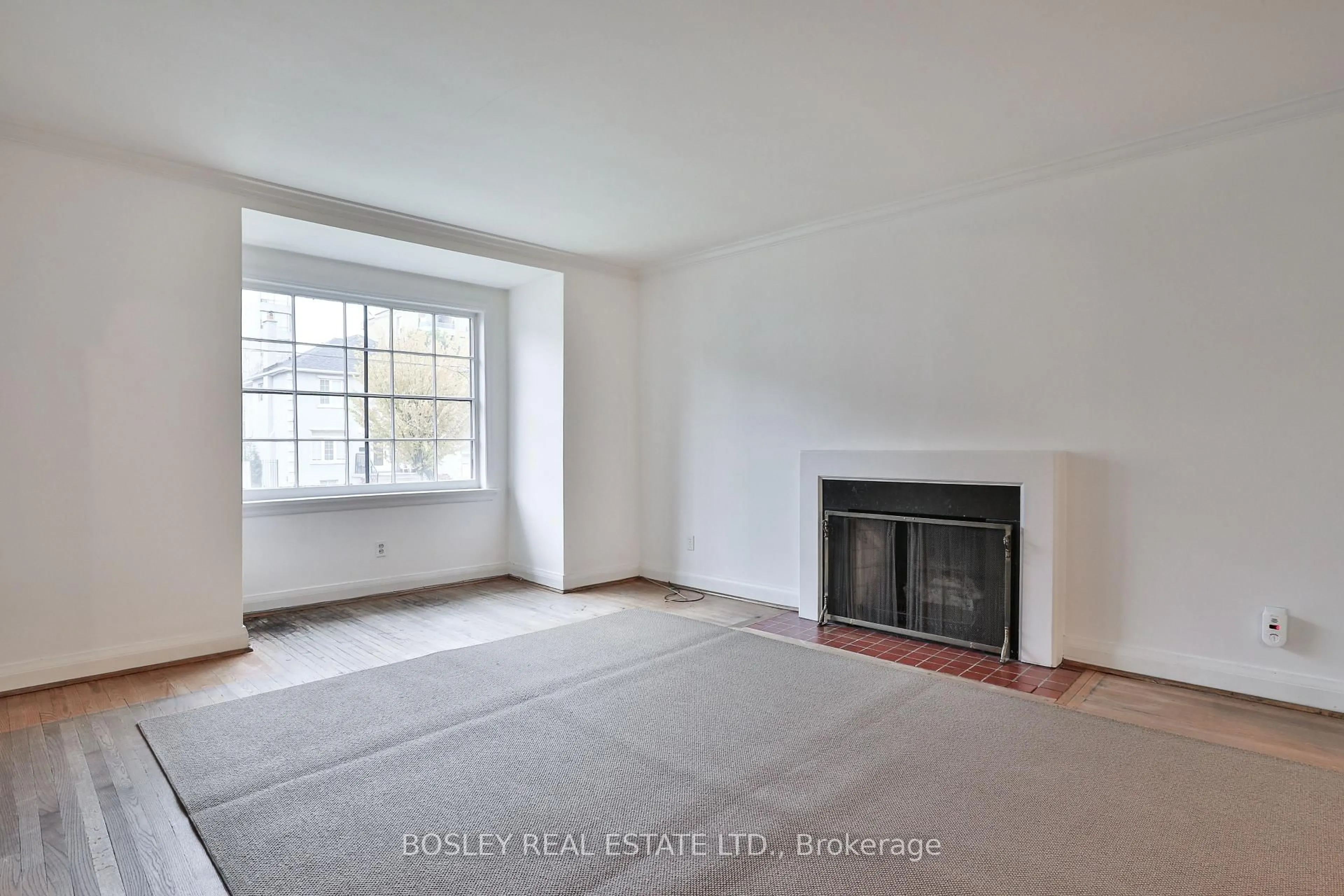 A pic of a room for 17 Fairholme Ave, Toronto Ontario M6B 2W4