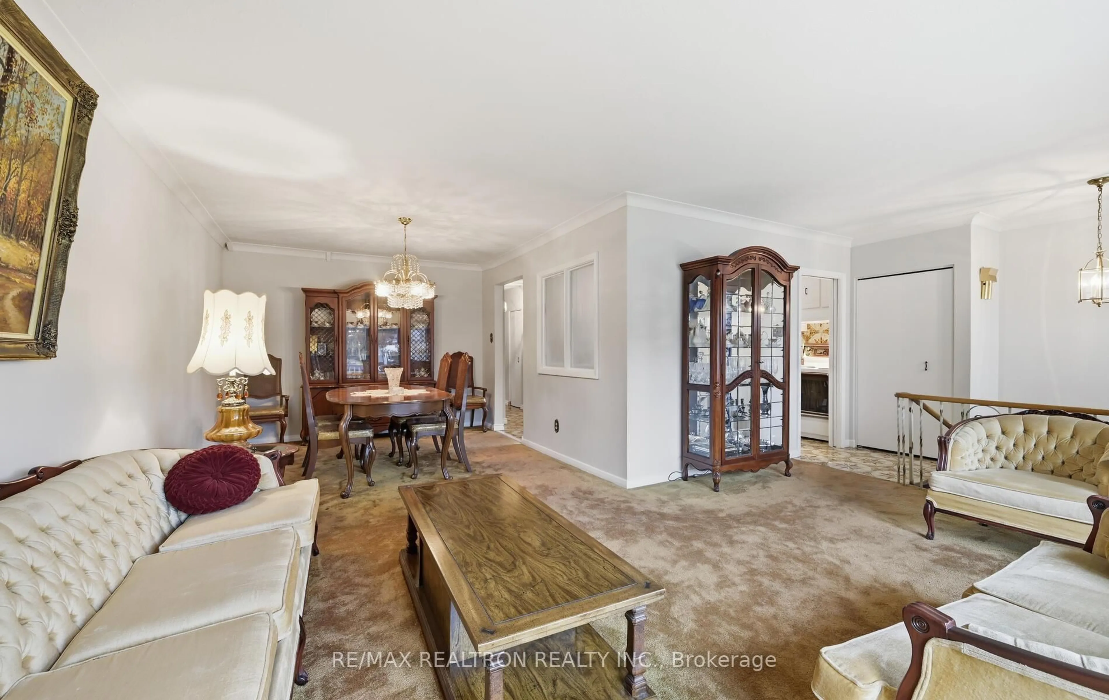 Unknown for 29 KNIGHTON Dr, Toronto Ontario M4A 1V9