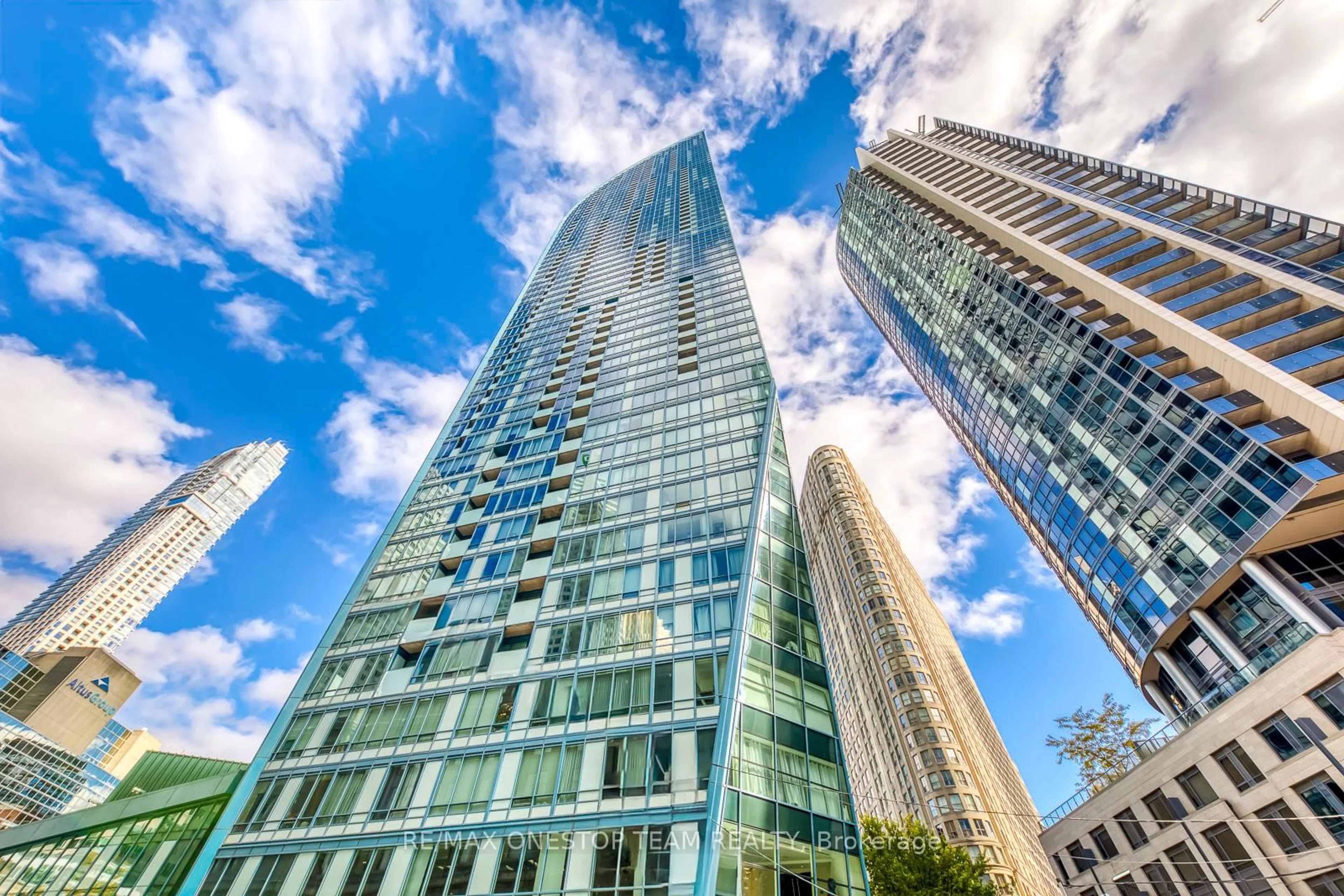 Unknown for 8 The Esplanade #3703, Toronto Ontario M5E 0A6