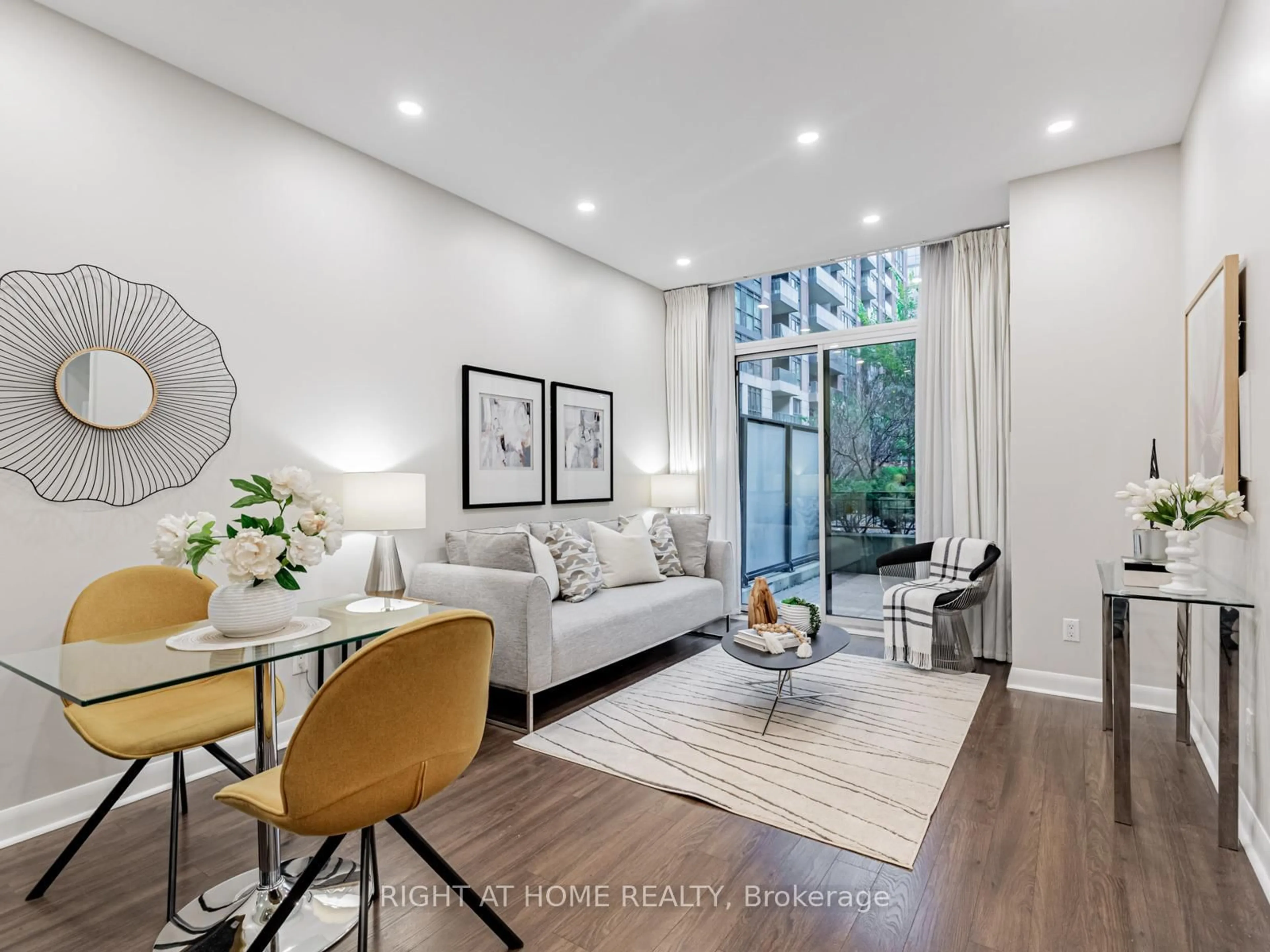 Living room with furniture, unknown for 525 Wilson Ave #122, Toronto Ontario M3H 0A7